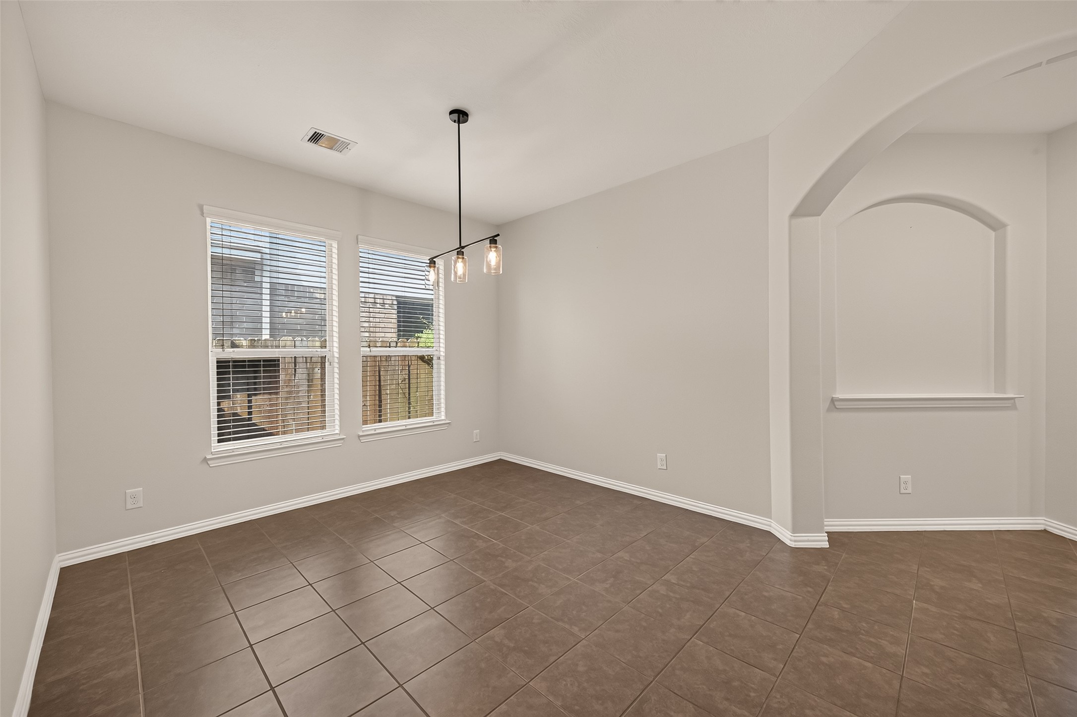 6123 Carver Pines Drive Property Photo 6