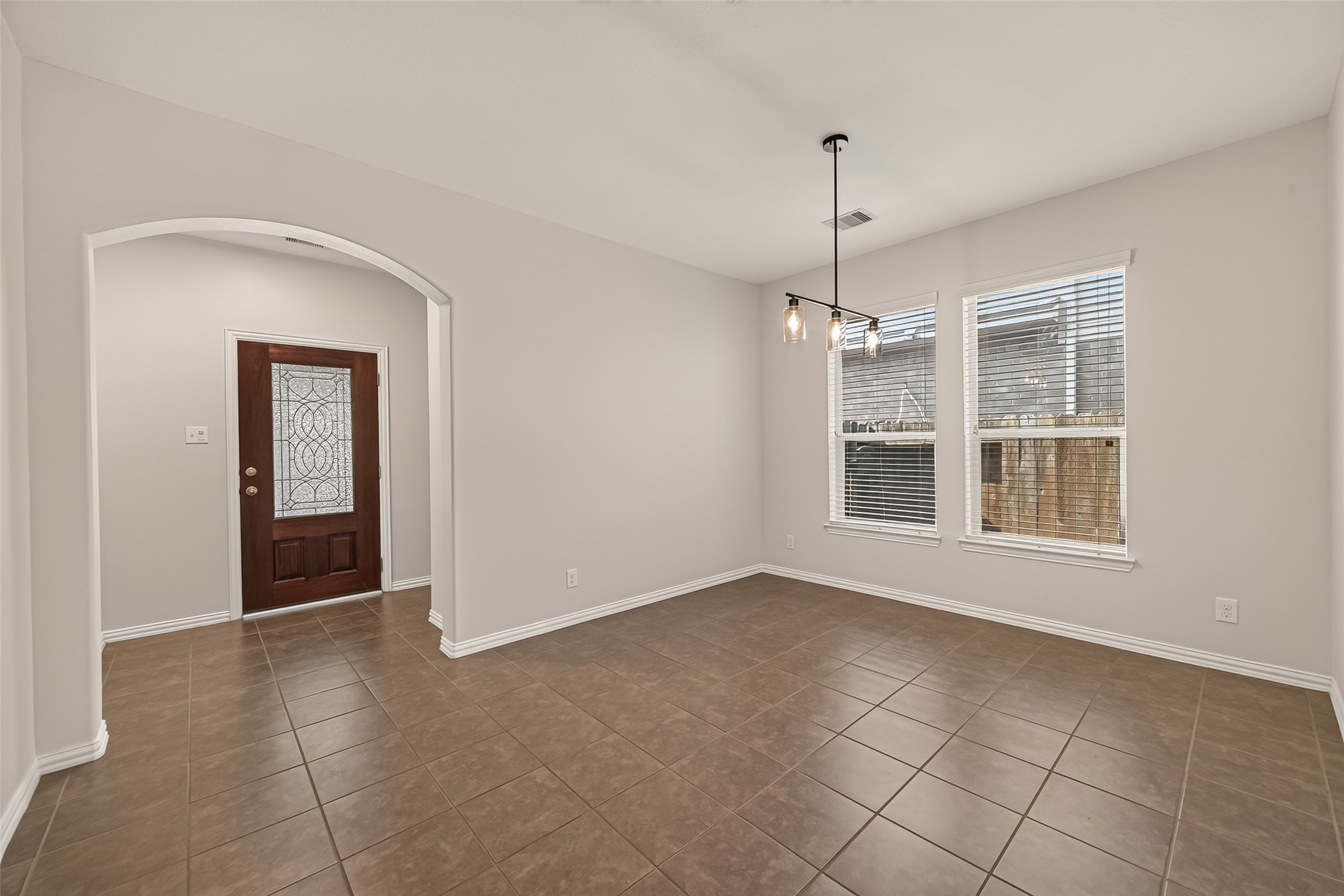 6123 Carver Pines Drive Property Photo 7