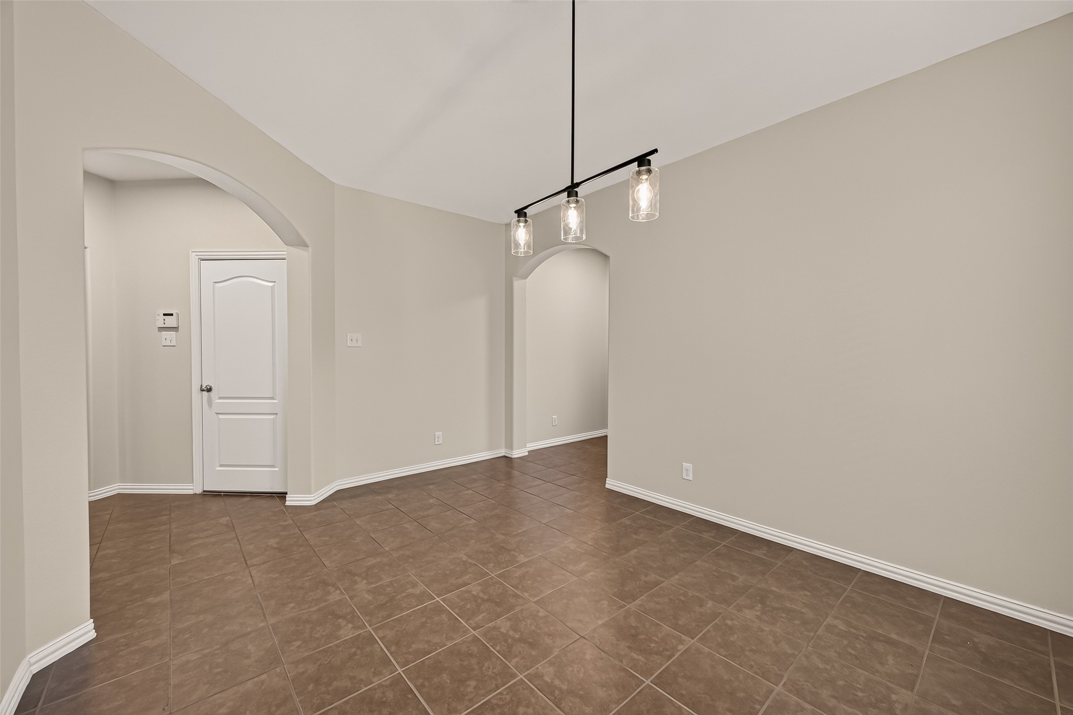 6123 Carver Pines Drive Property Photo 8