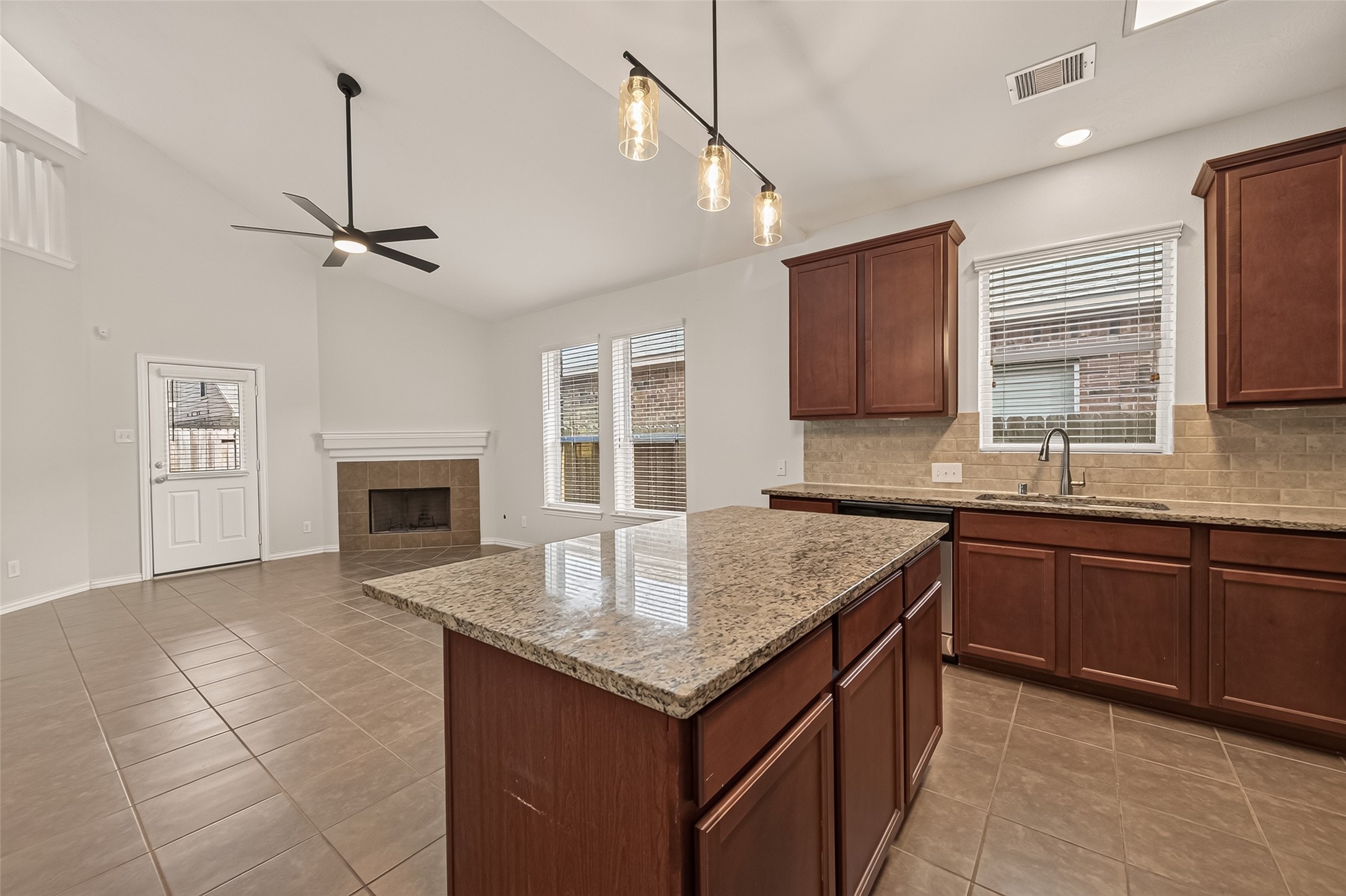 6123 Carver Pines Drive Property Photo 15