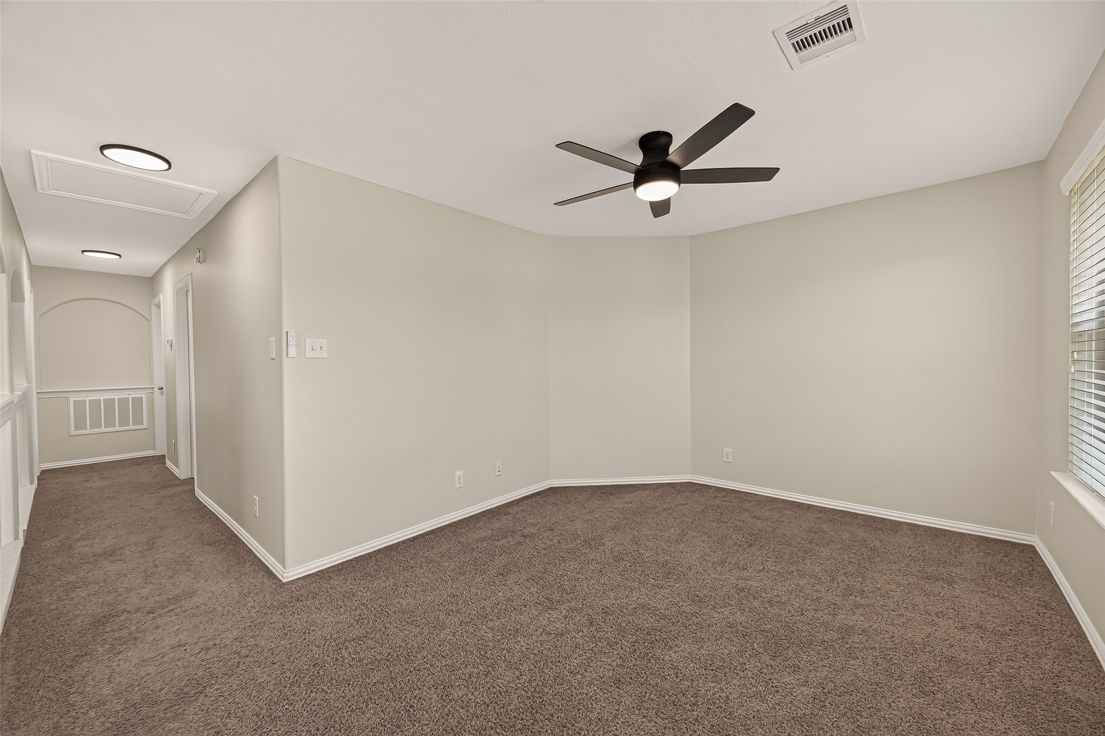 6123 Carver Pines Drive Property Photo 26