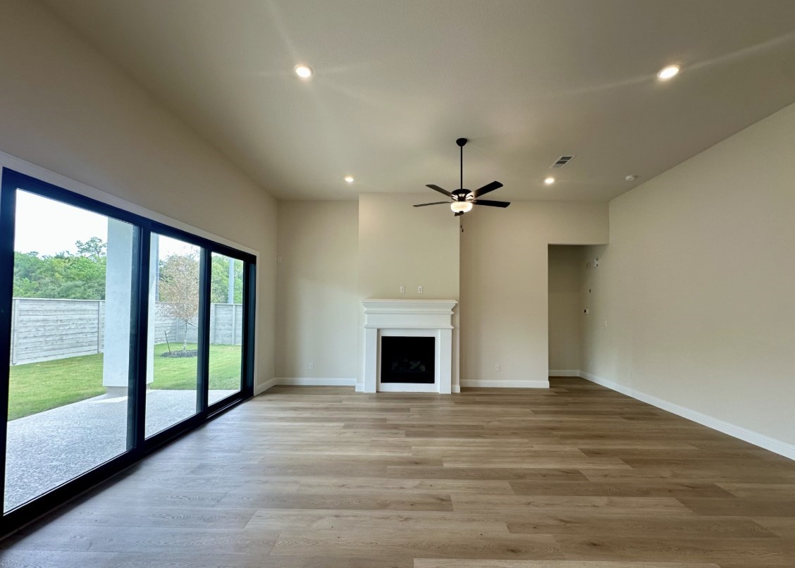 925 Groundwater Way Property Photo 4