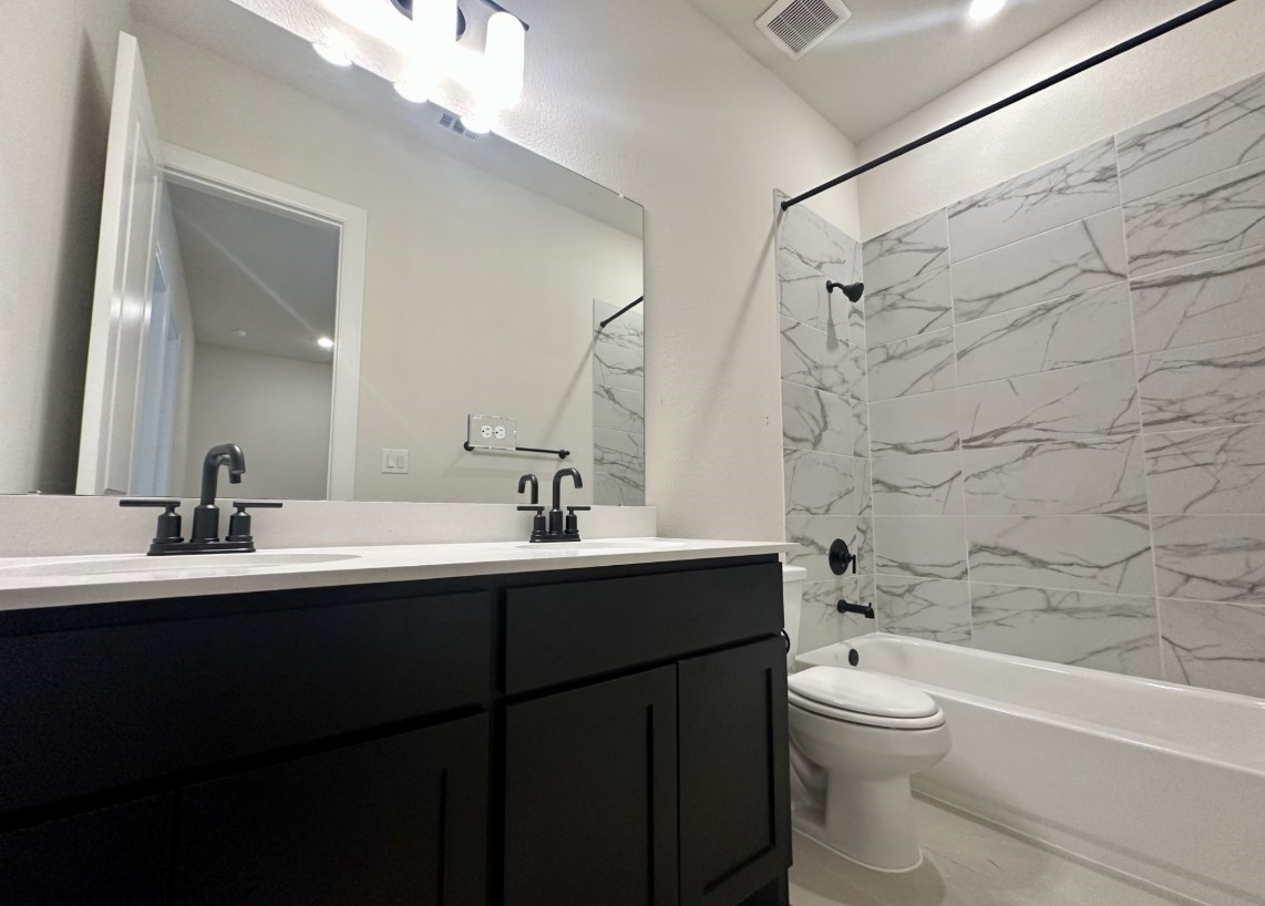 925 Groundwater Way Property Photo 11