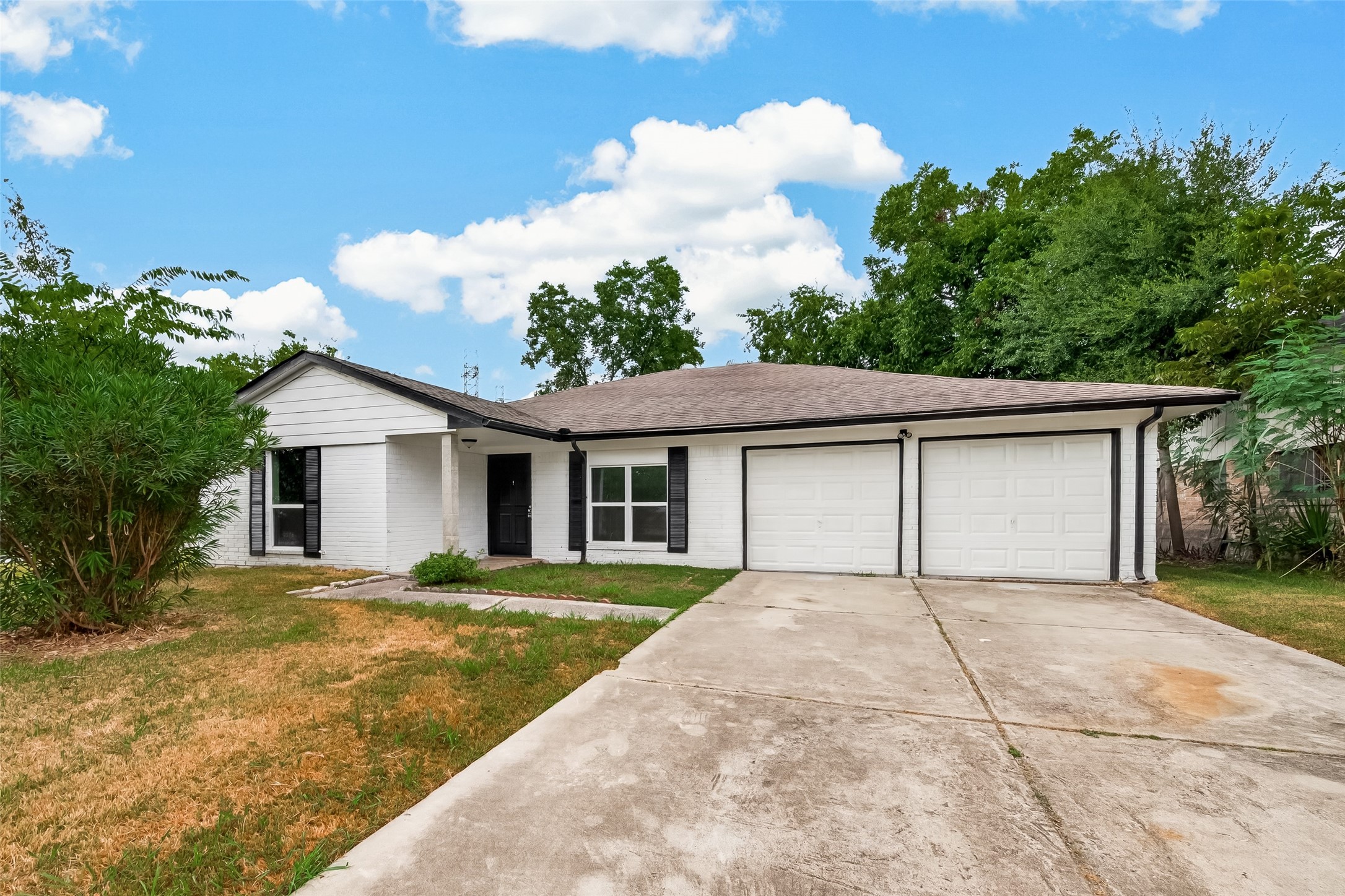 11434 Sharpview Drive Property Photo 1