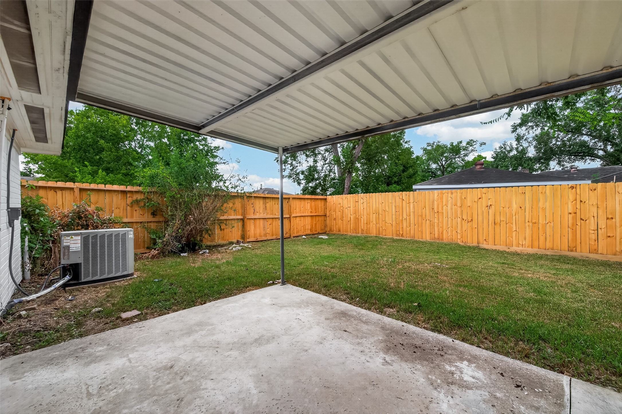11434 Sharpview Drive Property Photo 14