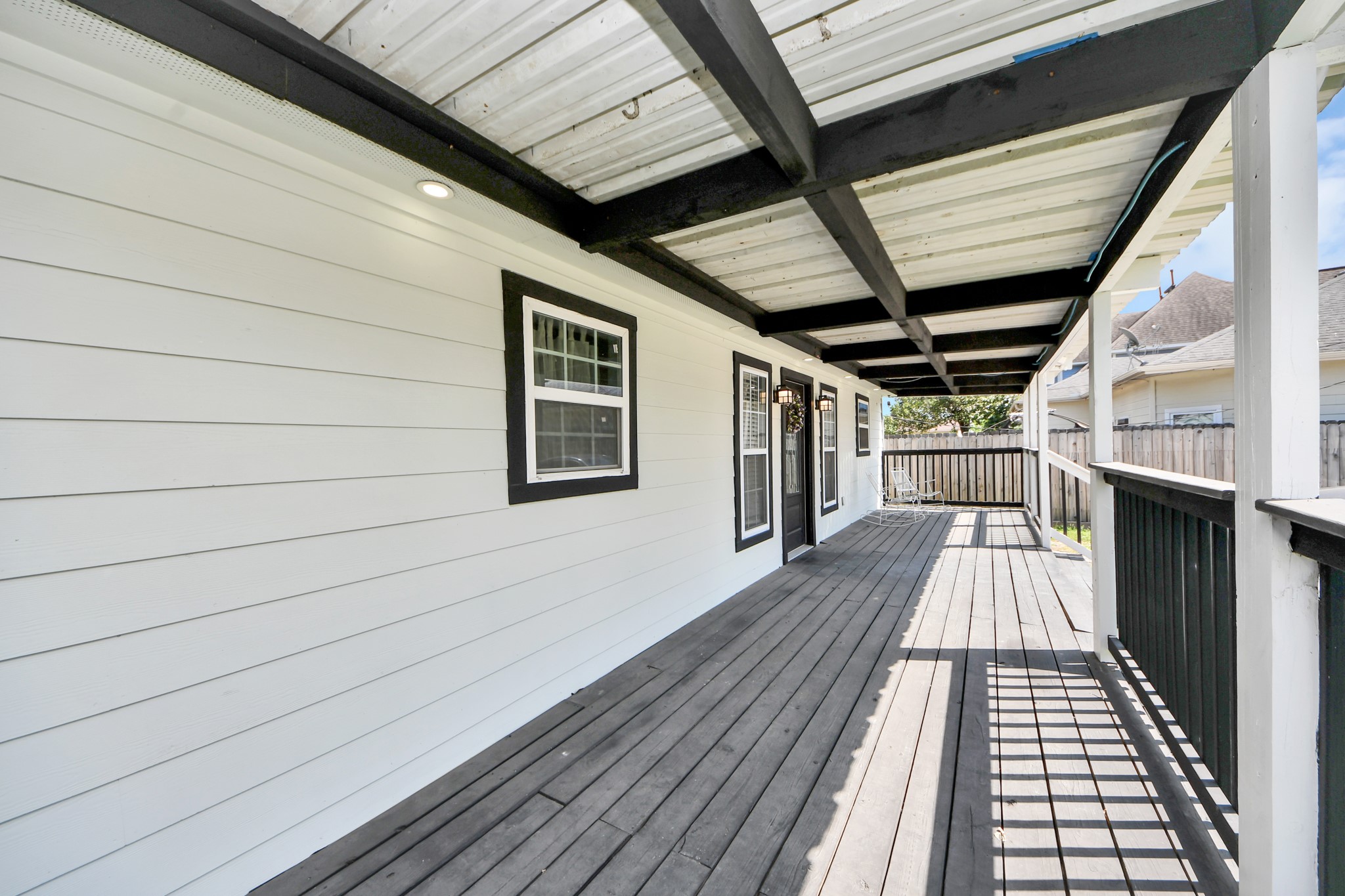 321 Reid Street Property Photo 4