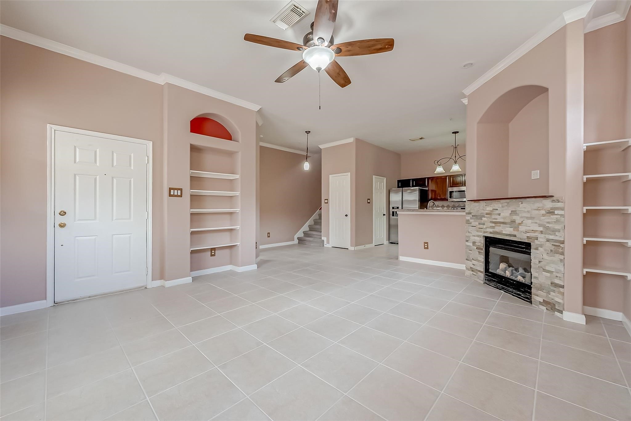 2710 Grants Lake Boulevard K3 Property Photo 2