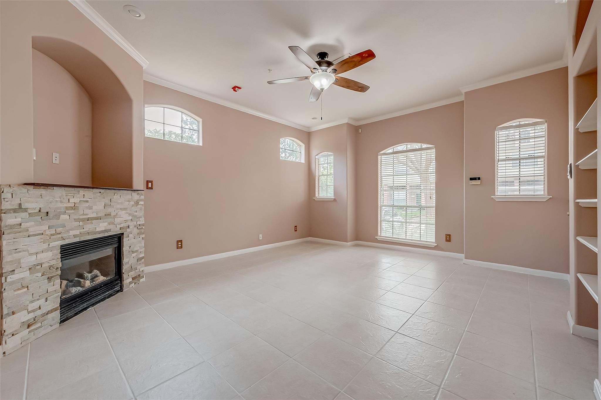 2710 Grants Lake Boulevard K3 Property Photo 5