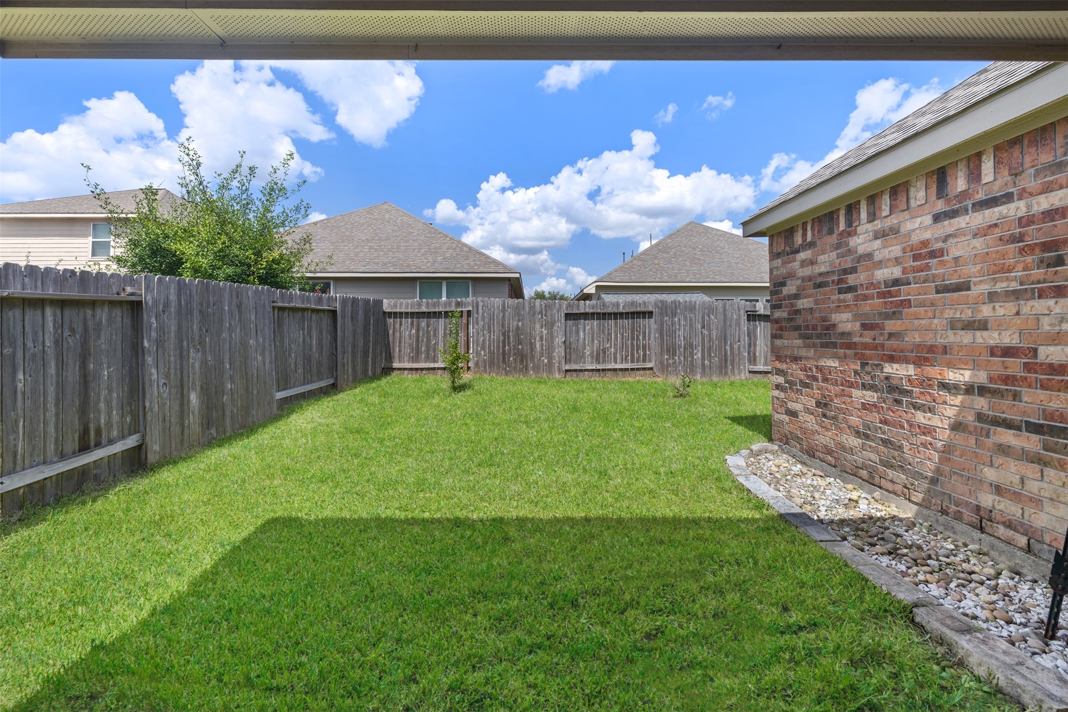 636 Maple Point Drive E Property Photo 23