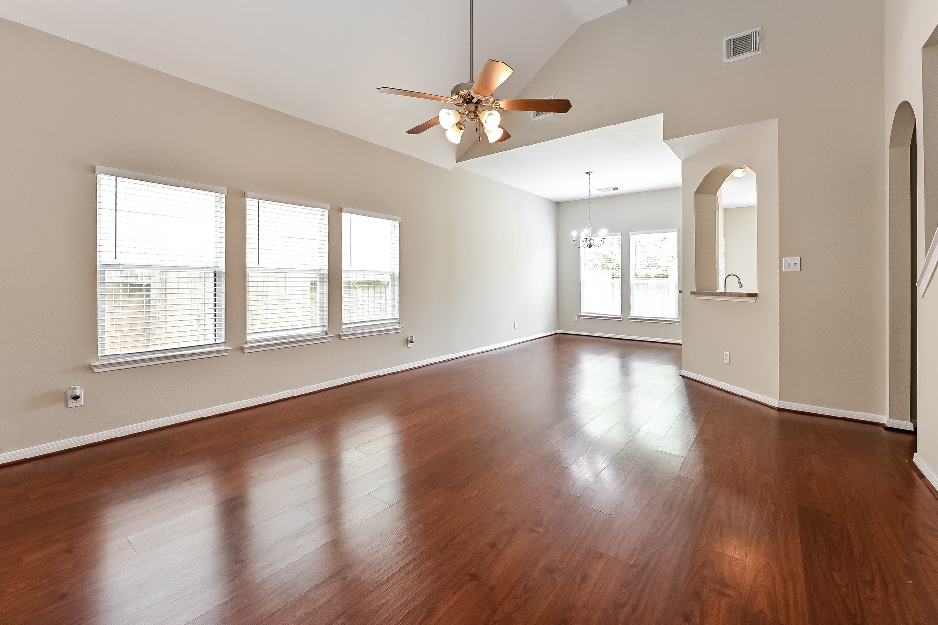 12923 Palm Leaf Court Property Photo 2