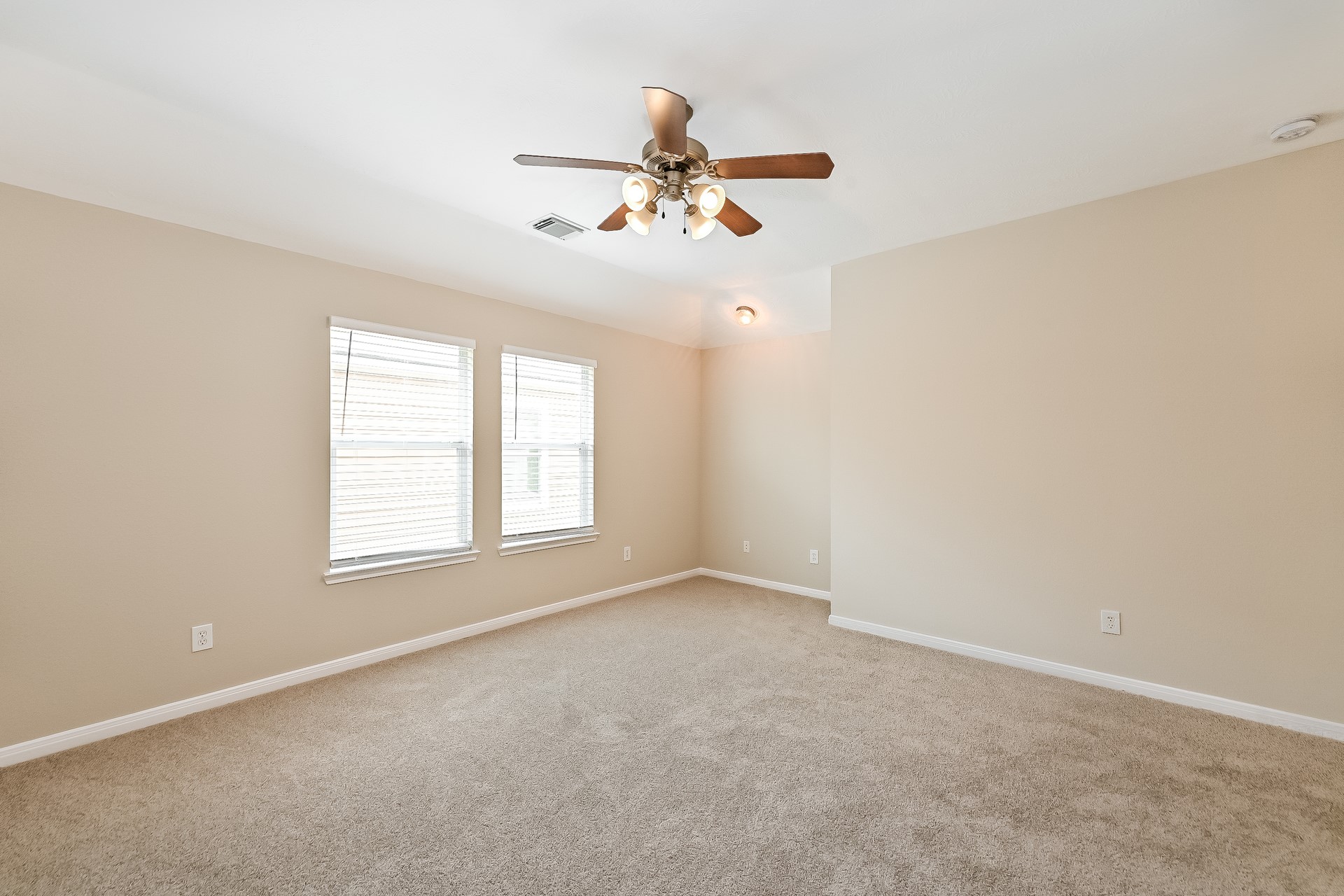 12923 Palm Leaf Court Property Photo 10