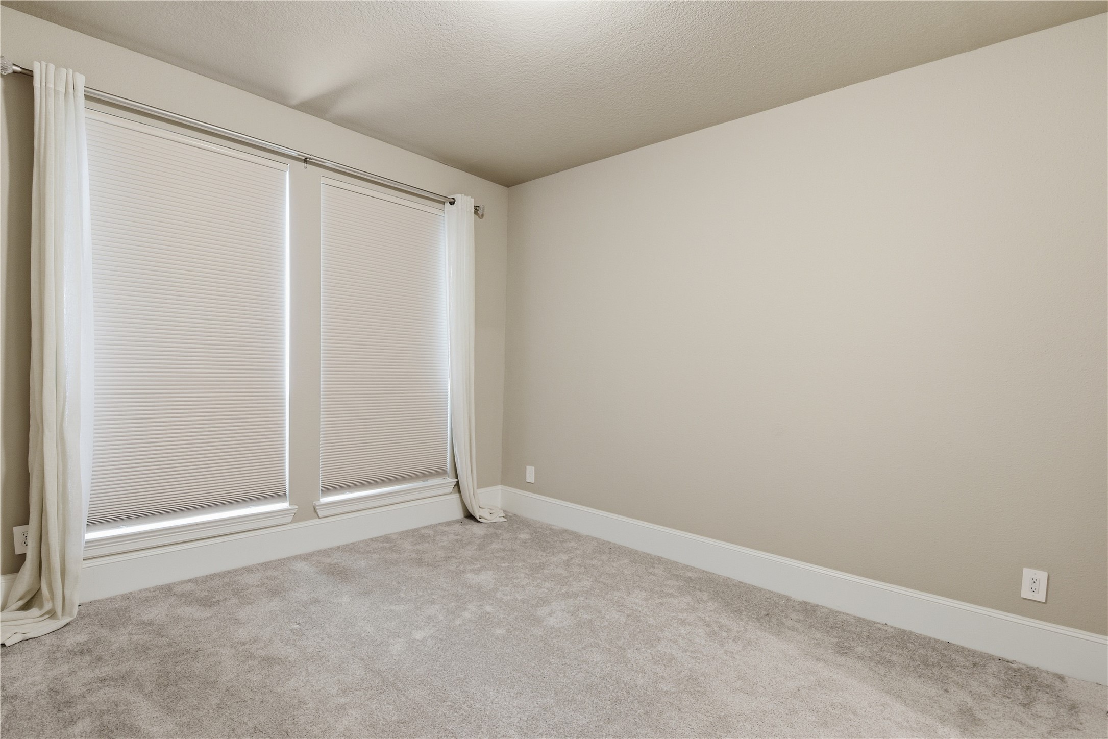 17501 Spice Merlot Lane Property Photo 33