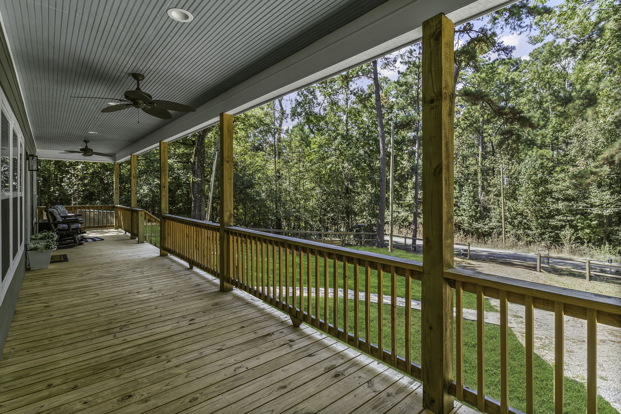 495 Oak Tree Drive Property Photo 3