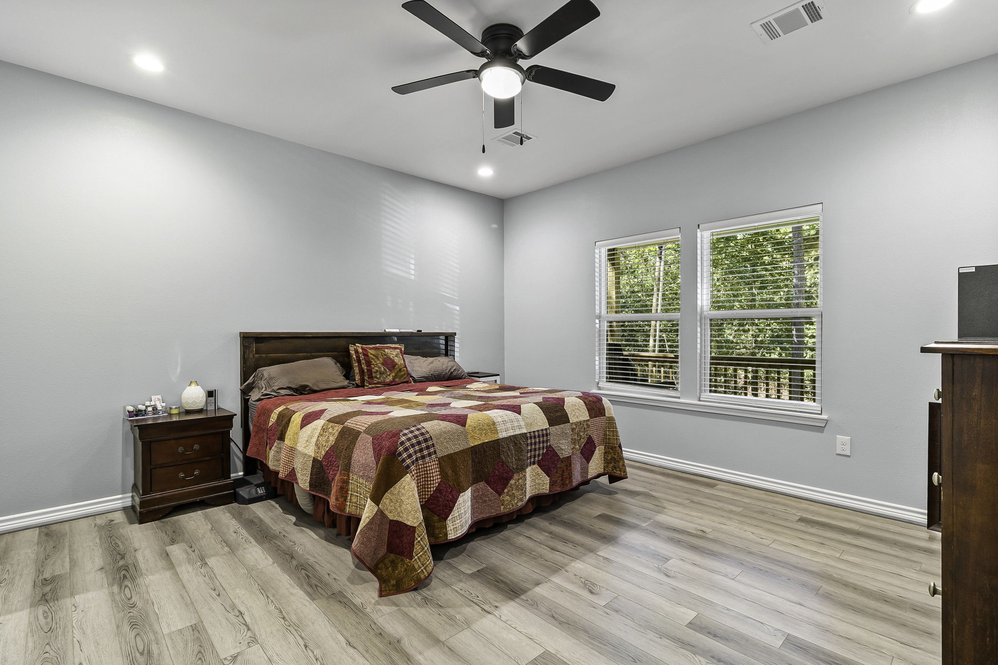 495 Oak Tree Drive Property Photo 16