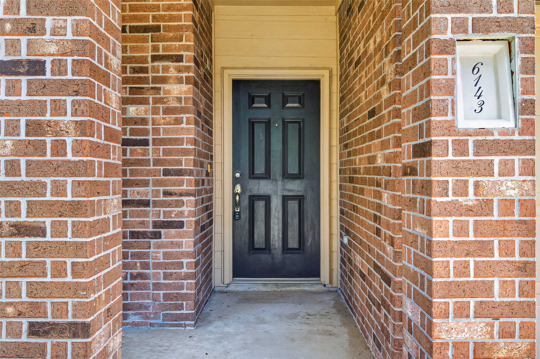 6143 Norwood Meadows Lane Property Photo 4