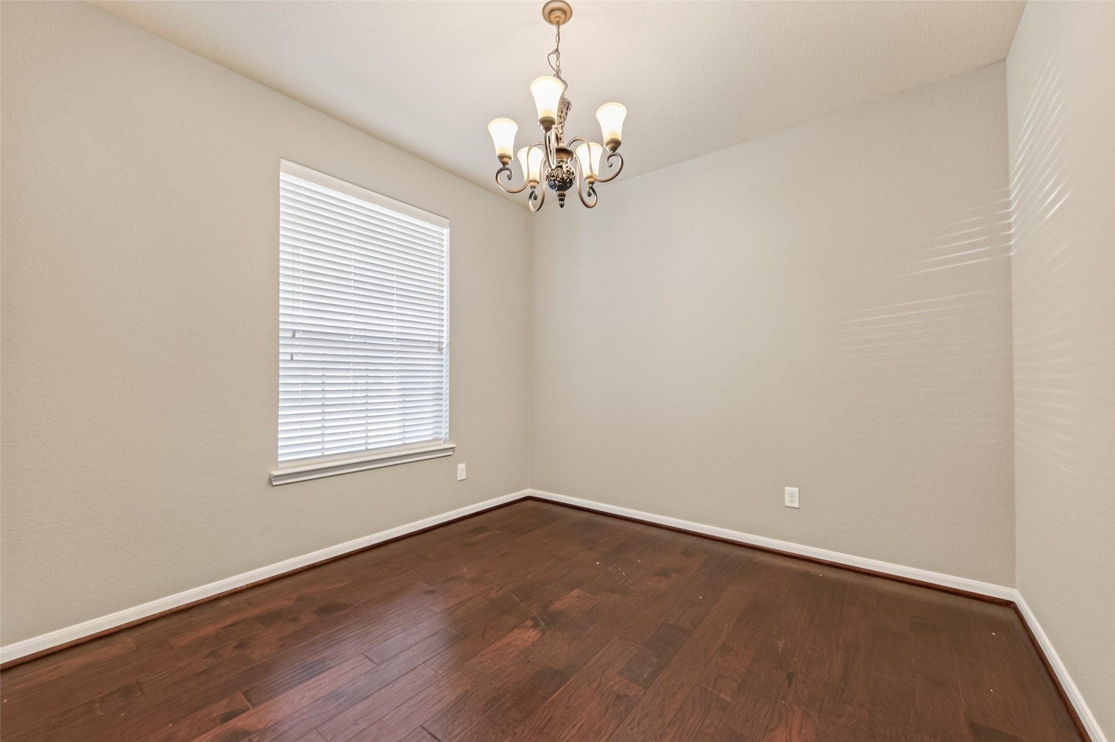 6143 Norwood Meadows Lane Property Photo 6