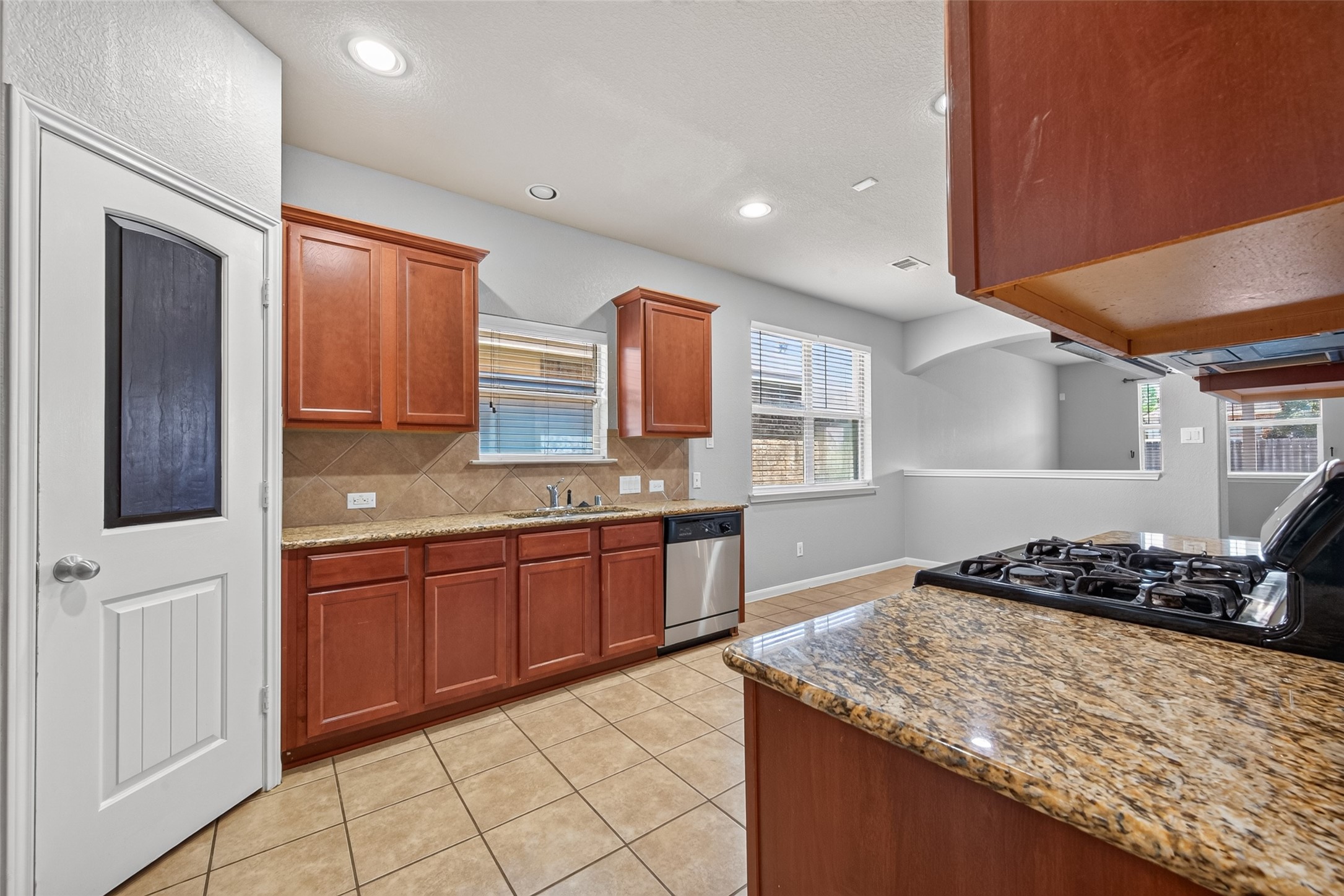 6143 Norwood Meadows Lane Property Photo 10