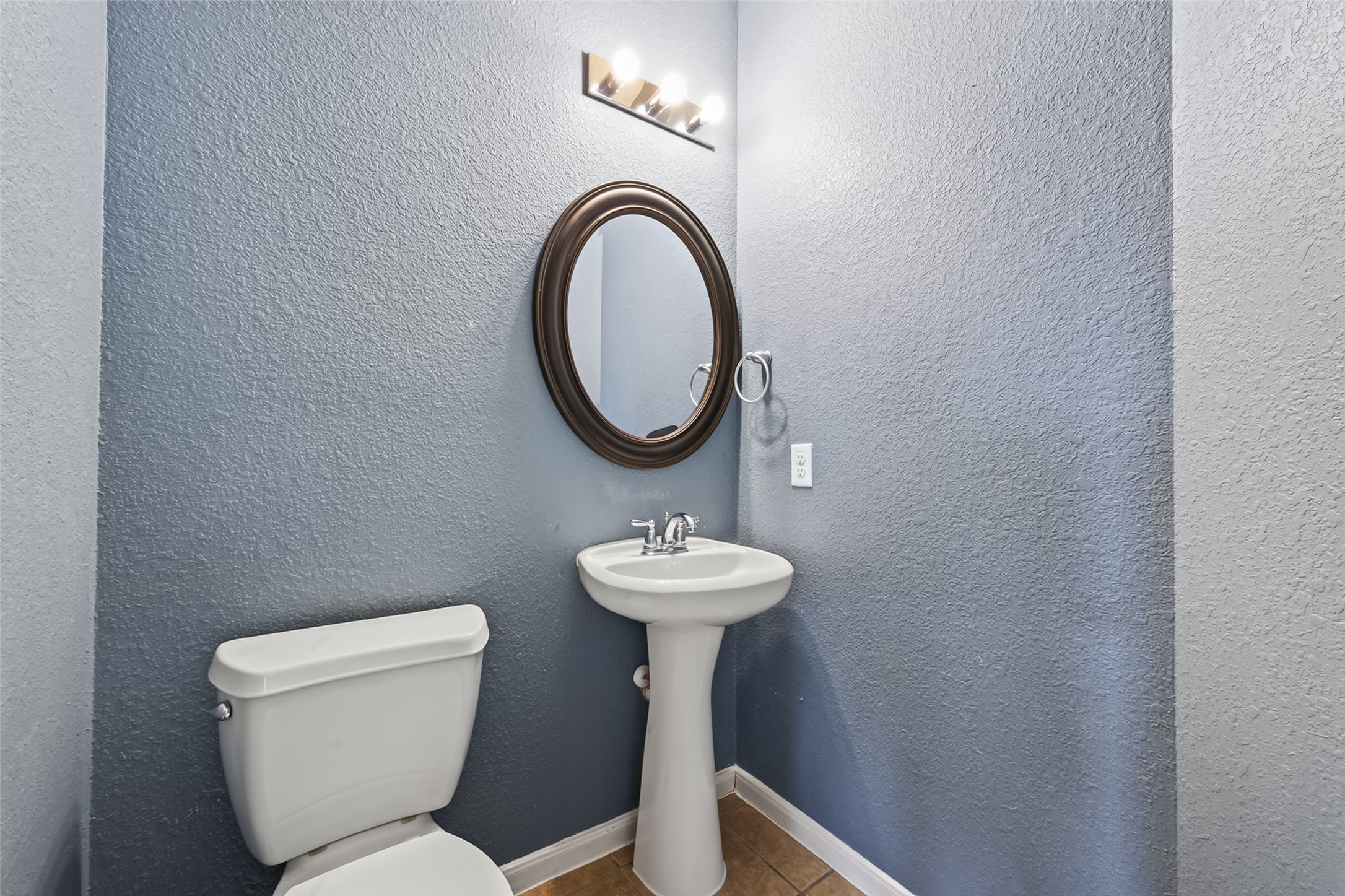 6143 Norwood Meadows Lane Property Photo 23