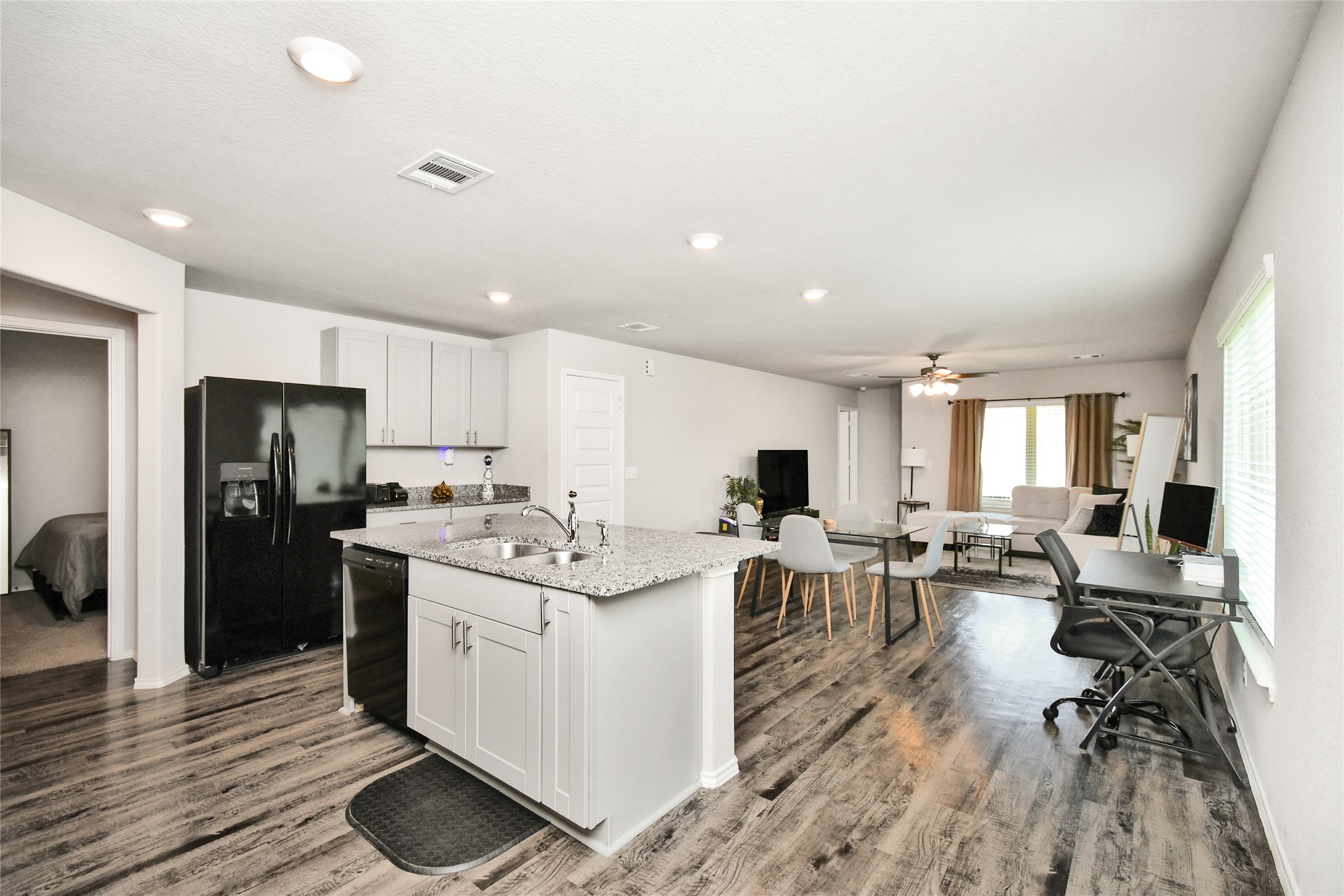 7915 Meadow Cranesbill Lane Property Photo 4