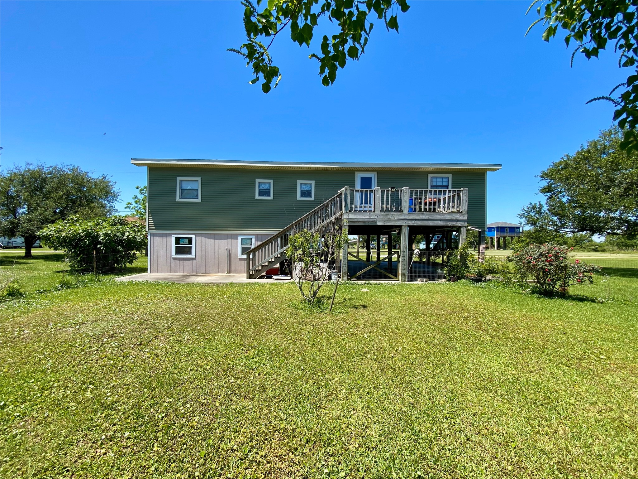 1228 Bahama Lane Property Photo 1