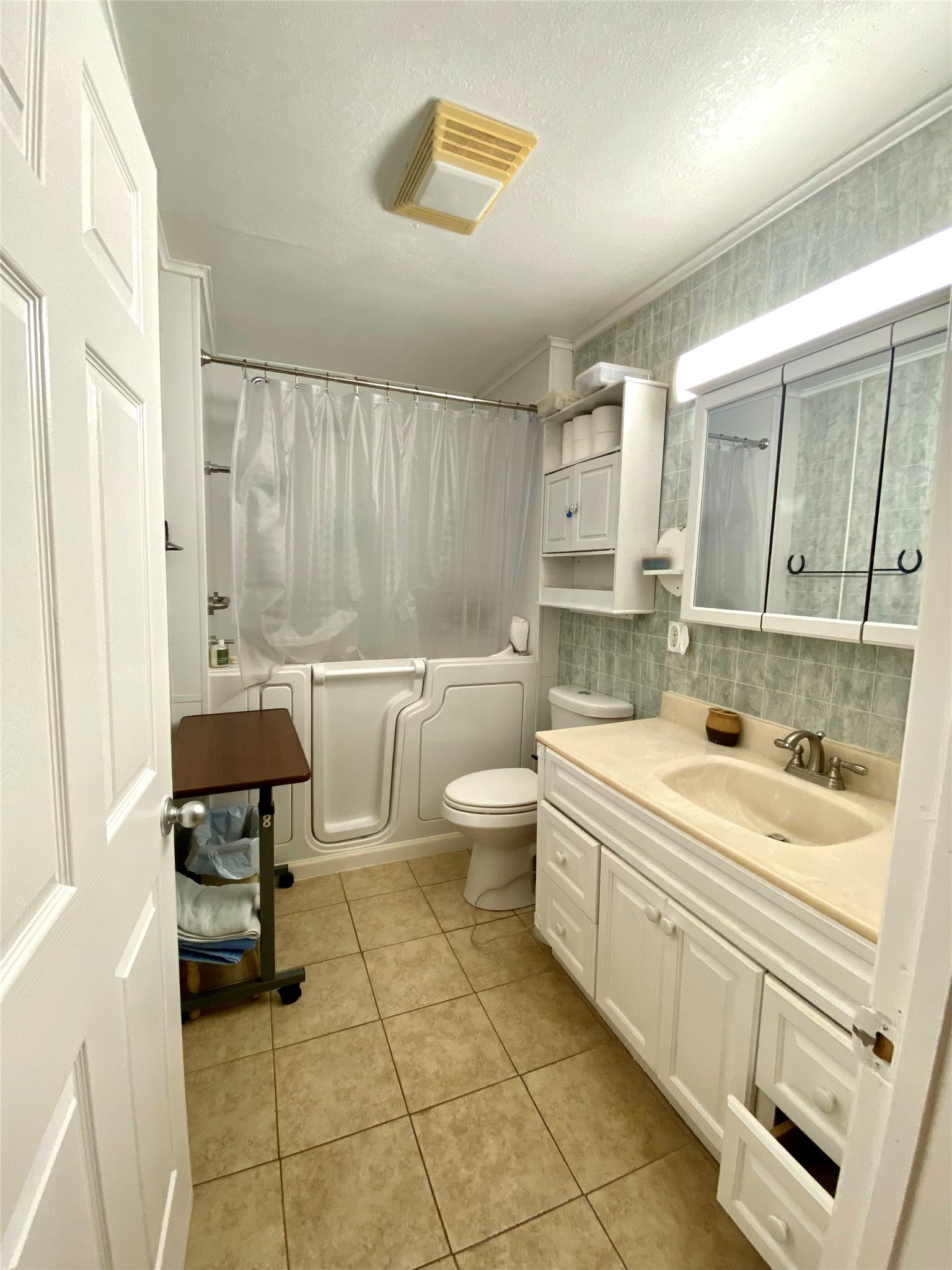 1228 Bahama Lane Property Photo 15