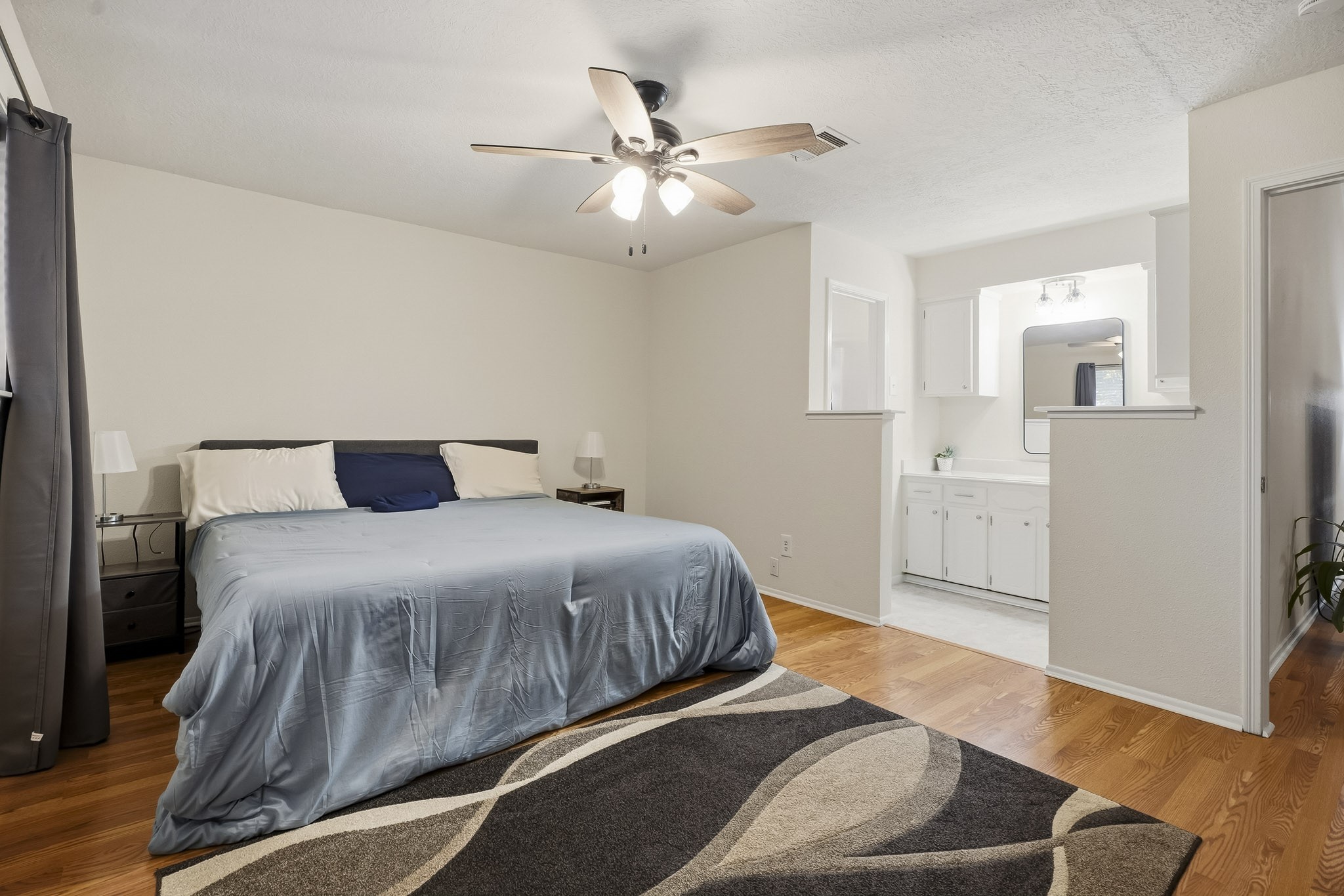 1509 N Park Side Drive Property Photo 11