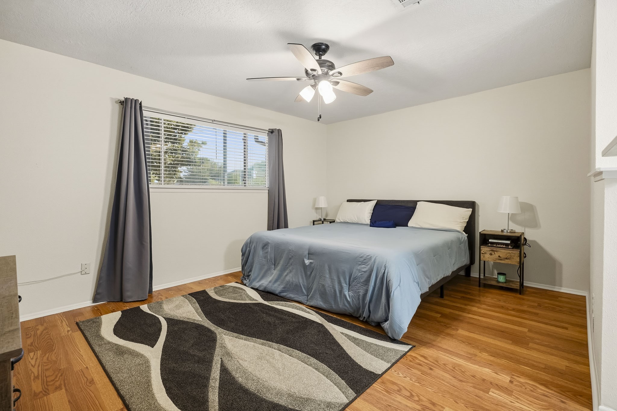 1509 N Park Side Drive Property Photo 12