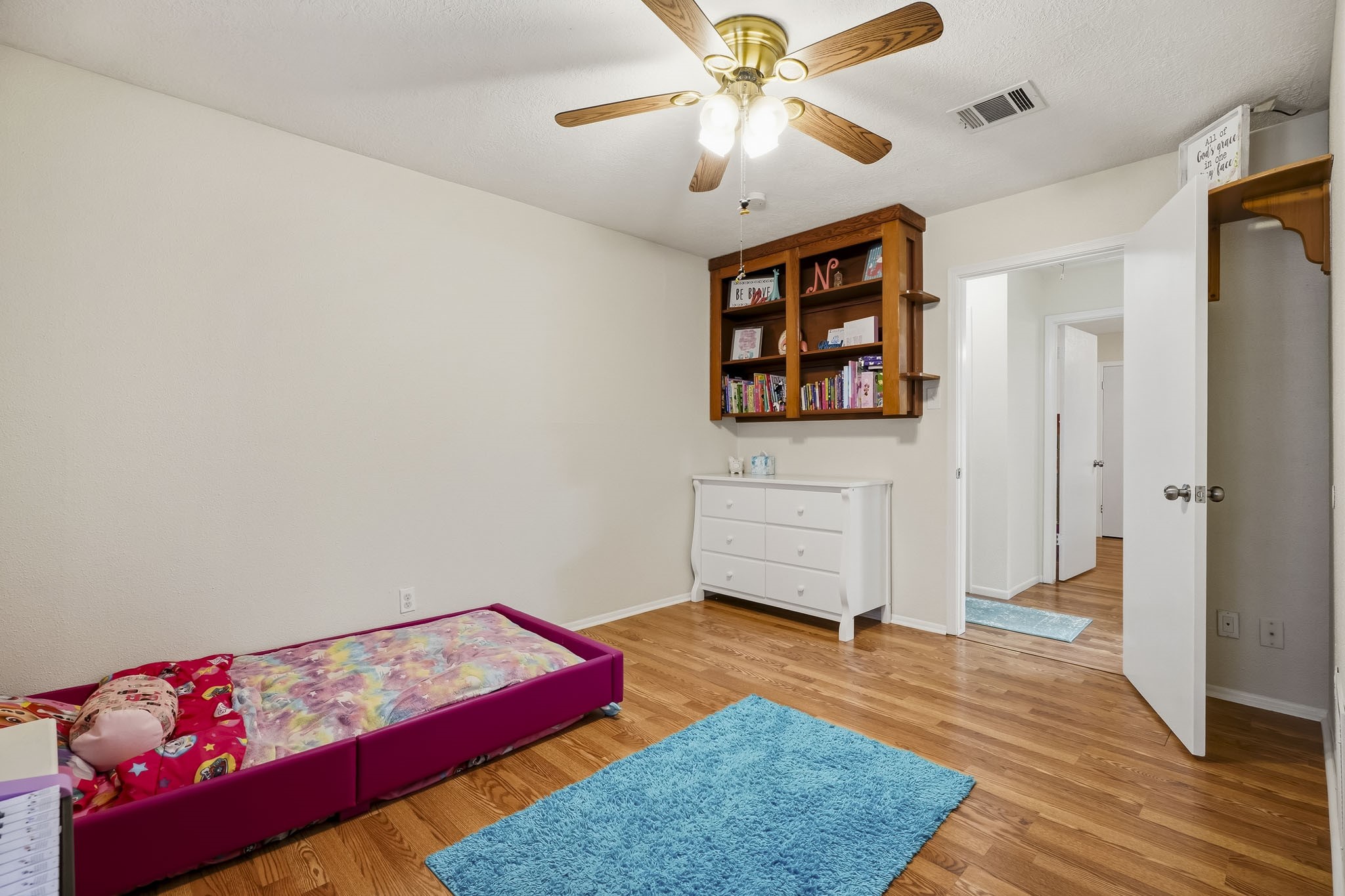 1509 N Park Side Drive Property Photo 16