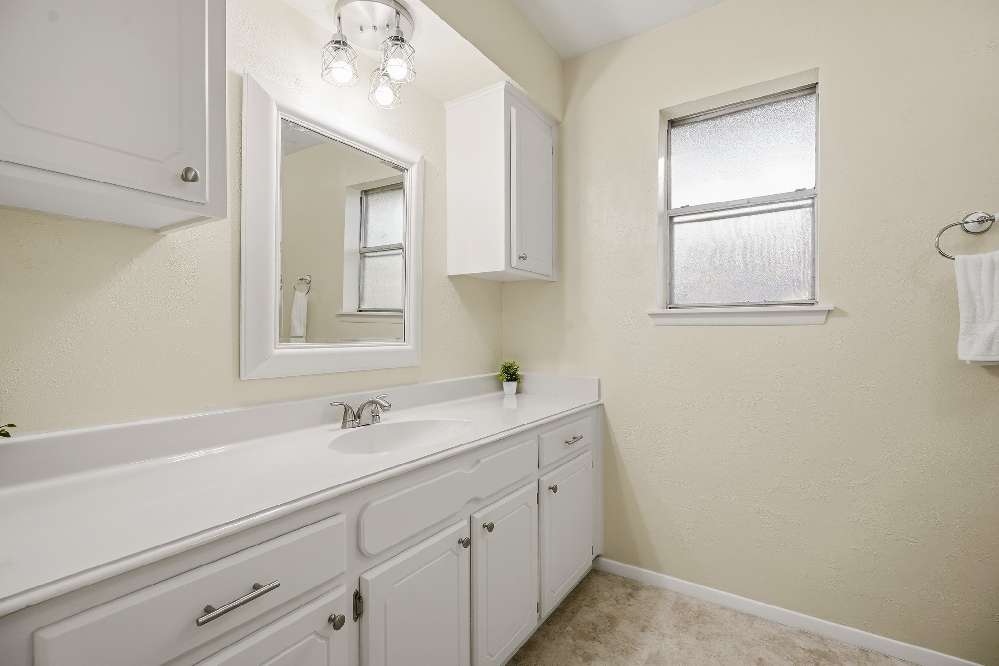 1509 N Park Side Drive Property Photo 19