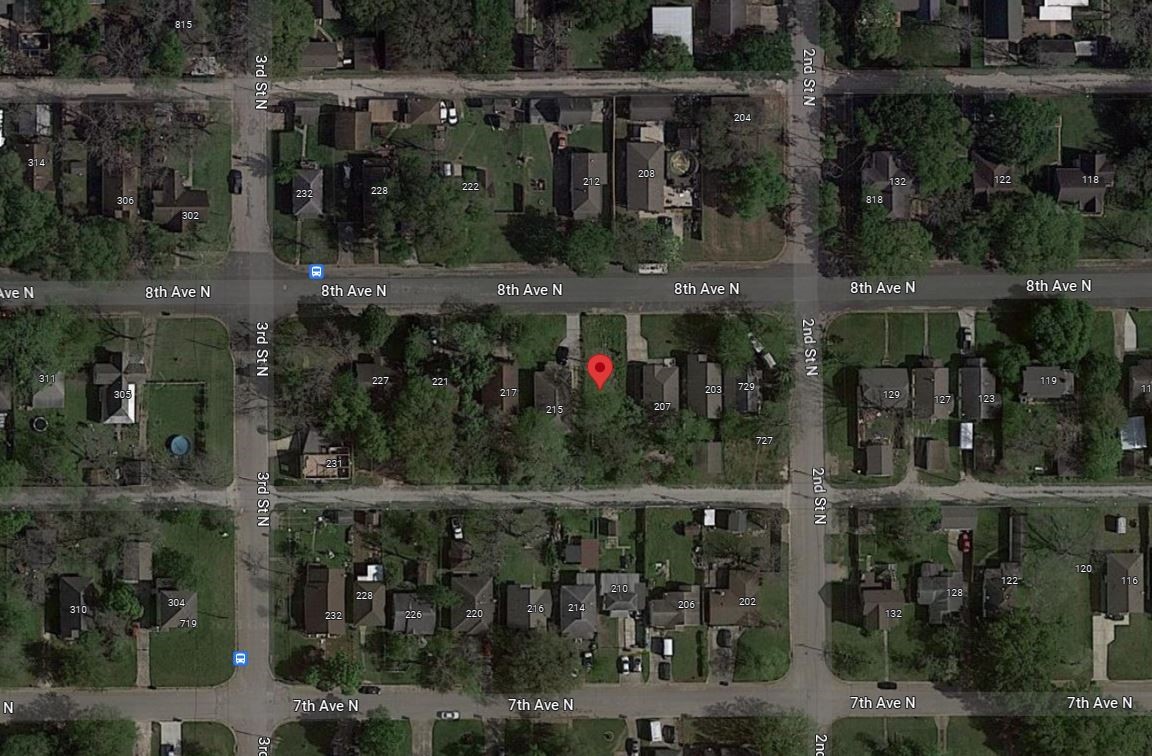 211 8th Avenue N Property Photo 3