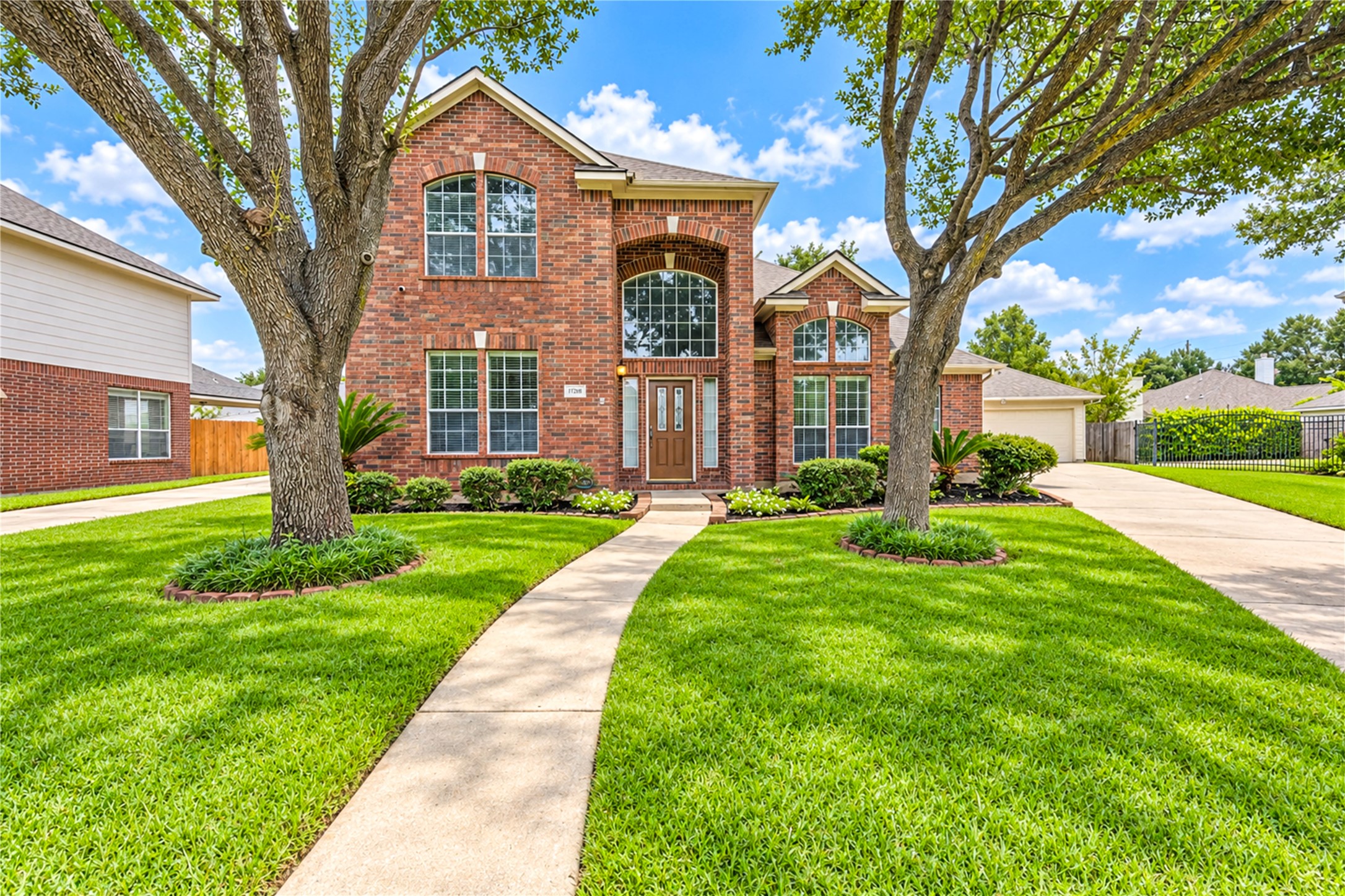 12806 Ridge Bank Lane Property Photo 1