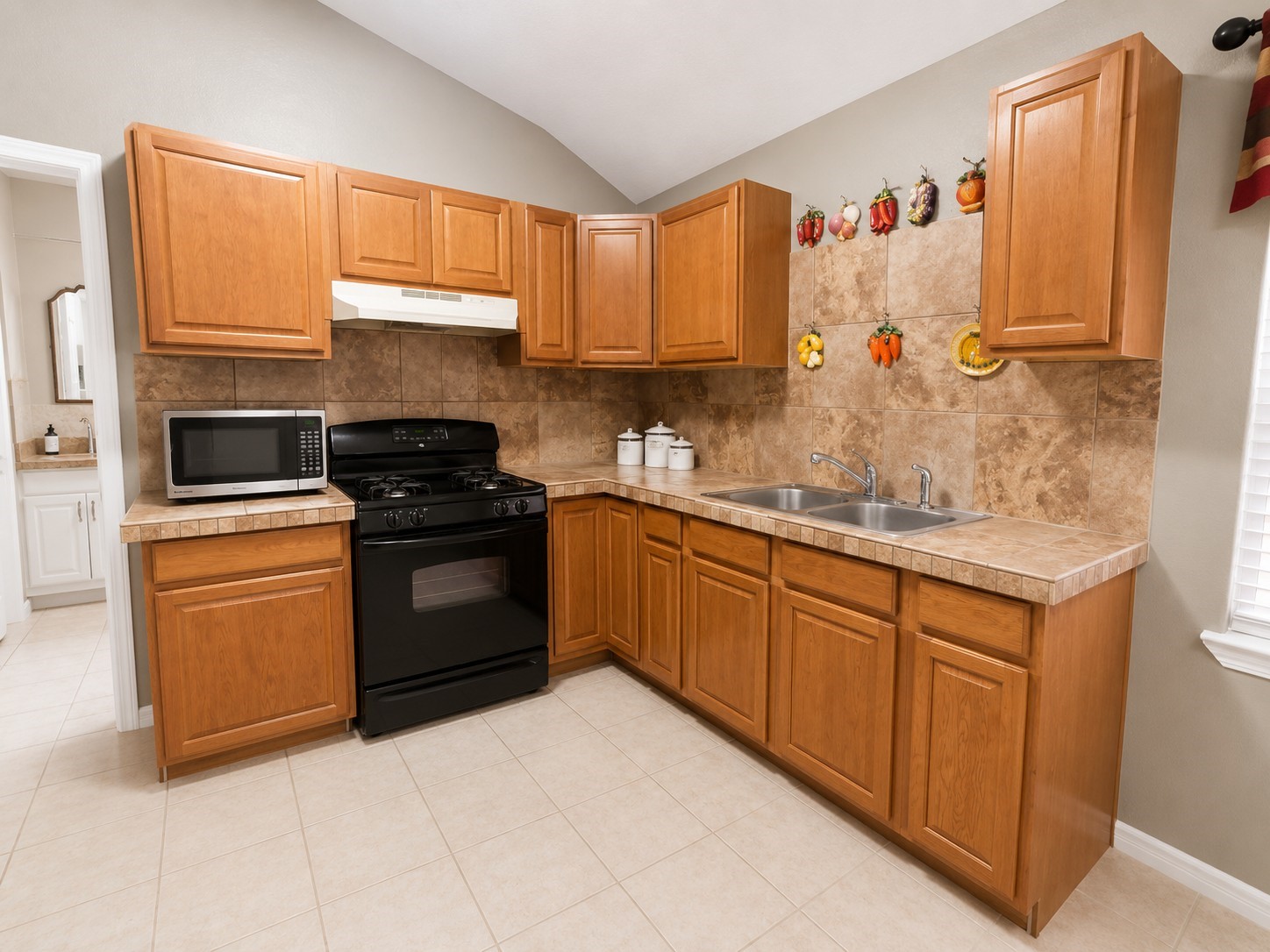 5527 Lauder Road Property Photo 7