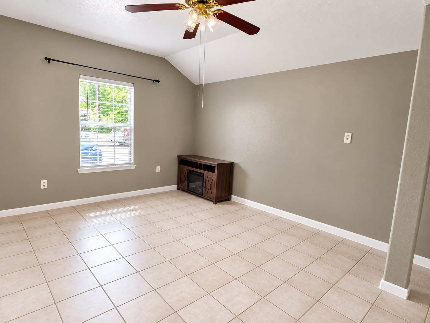 5527 Lauder Road Property Photo 11