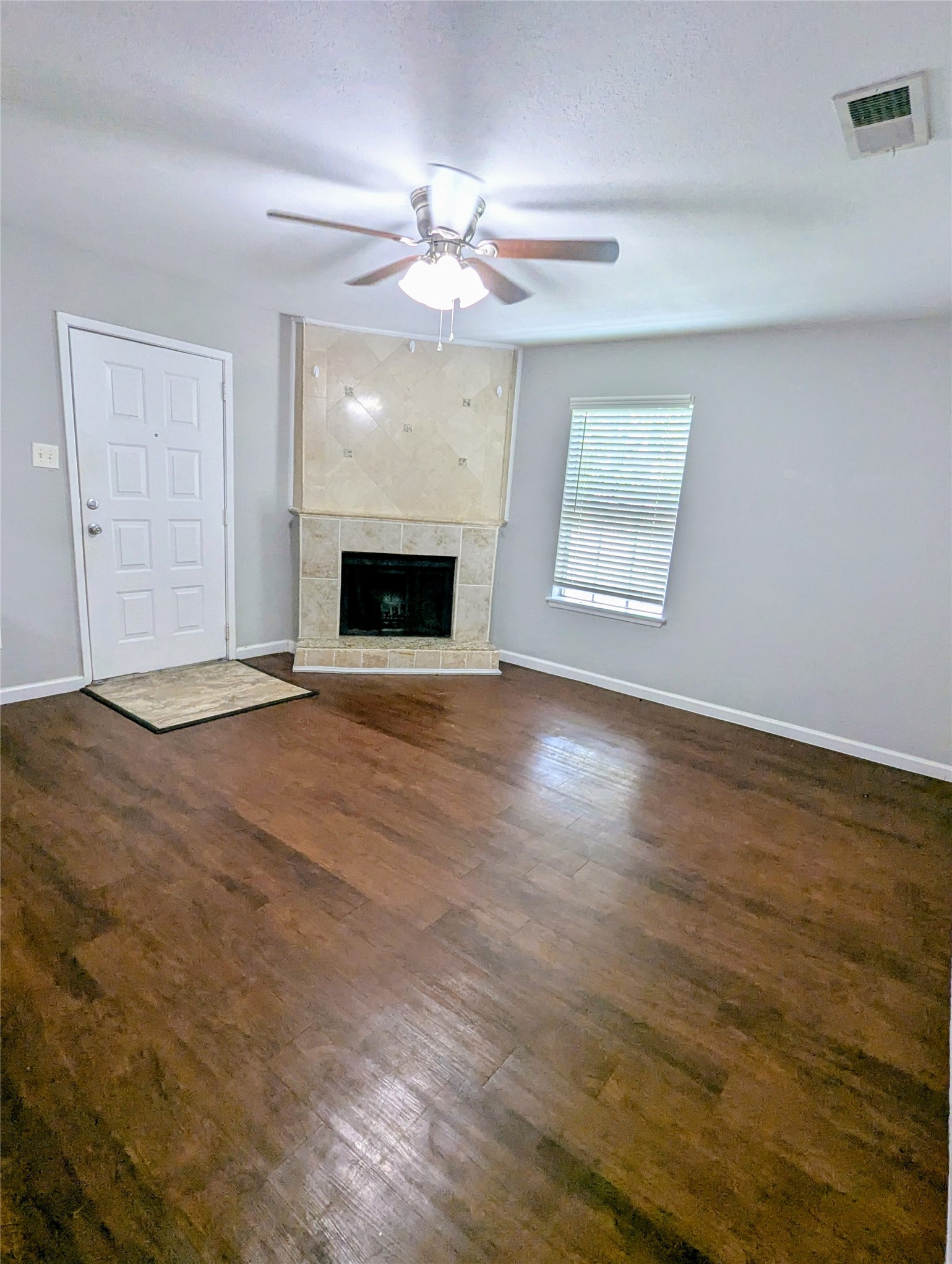 7661 Fallbrook Drive 7661 Property Photo 3