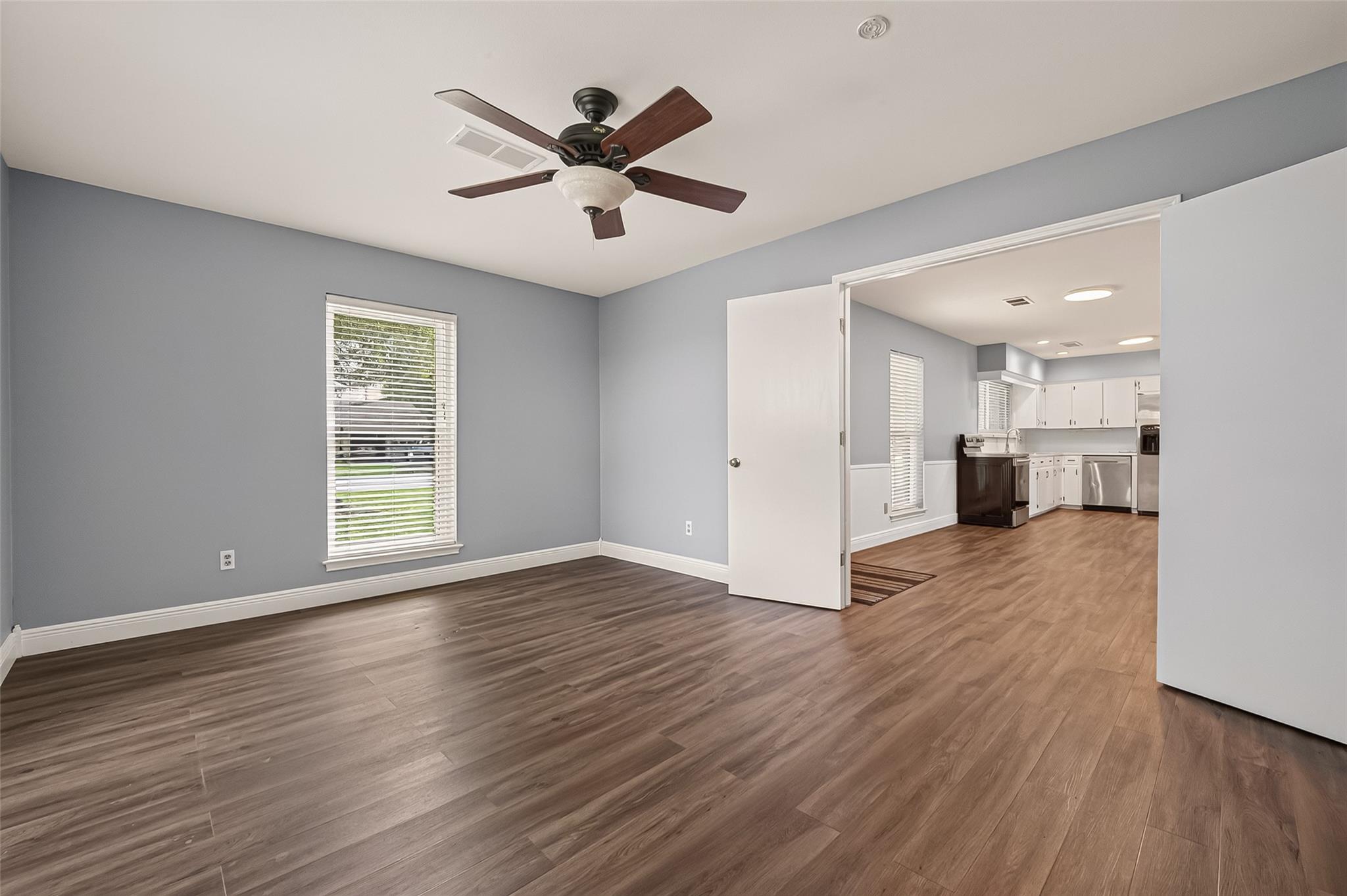 114 E Wildwinn Drive, Alvin Tx 77511 Property Photo 15