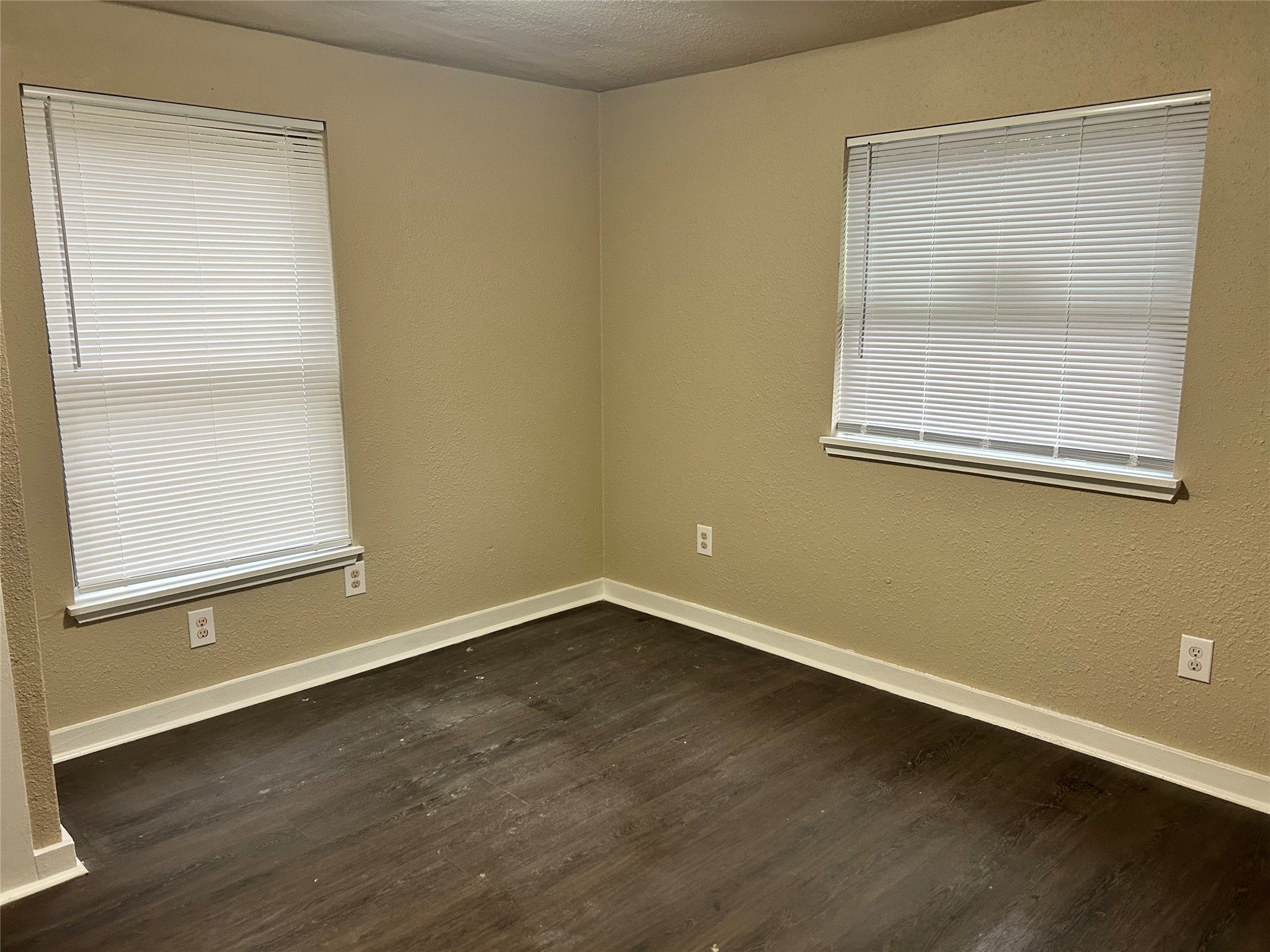 3929 Lynnfield Street Property Photo 11
