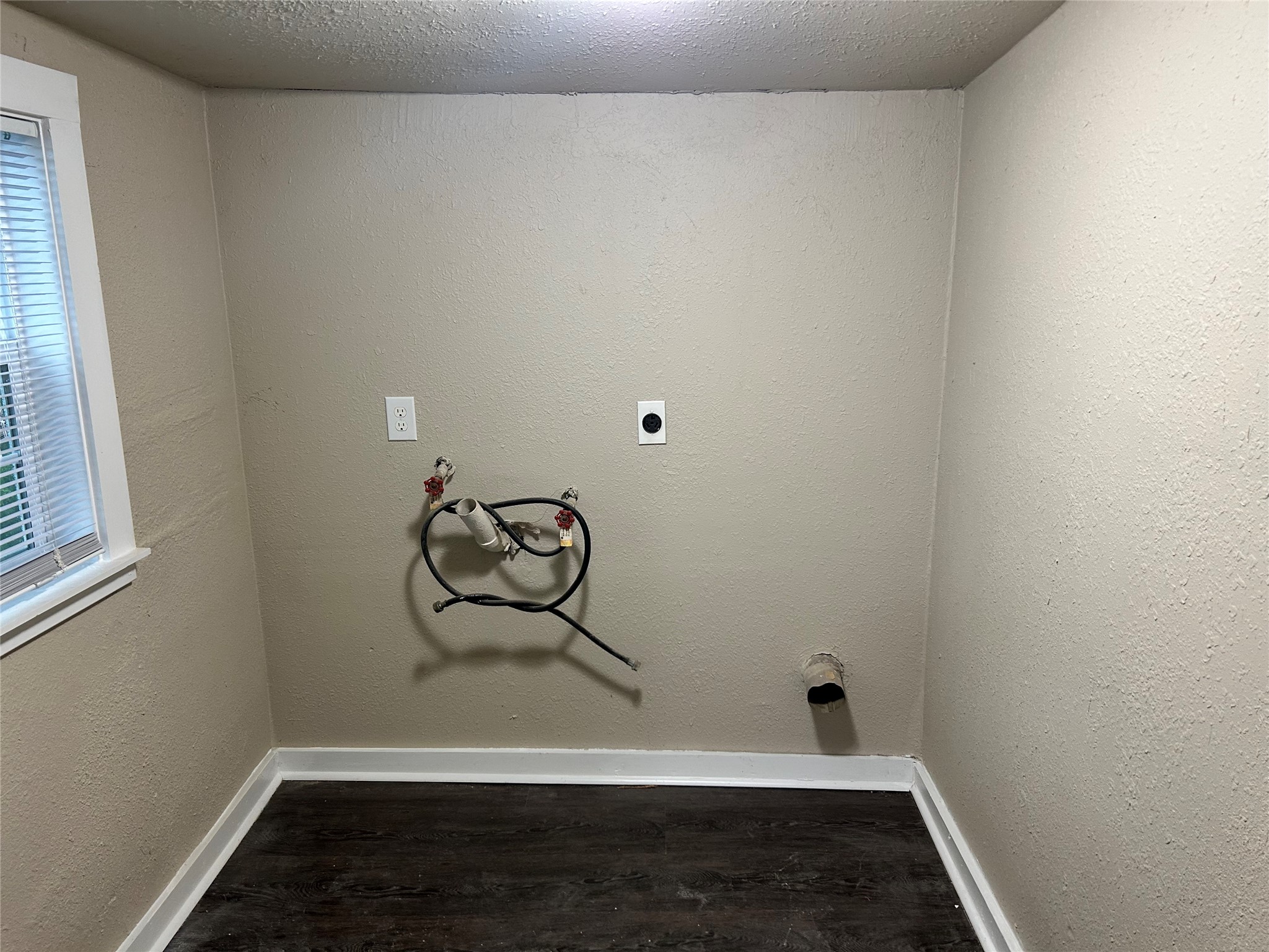 3929 Lynnfield Street Property Photo 13