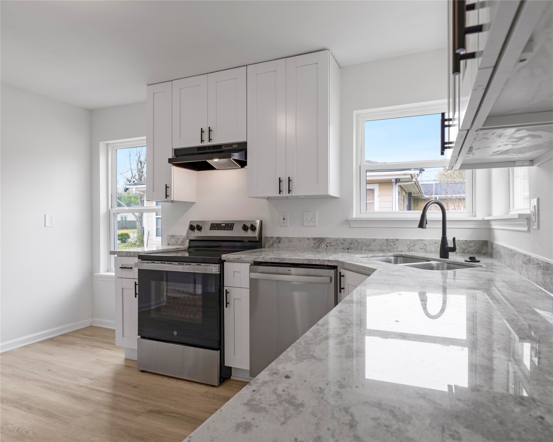 3221 12th Street Property Photo