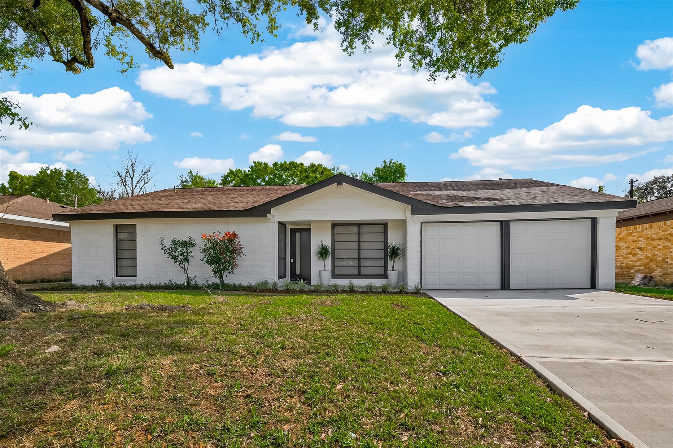 5523 Kuldell Drive Property Photo 1