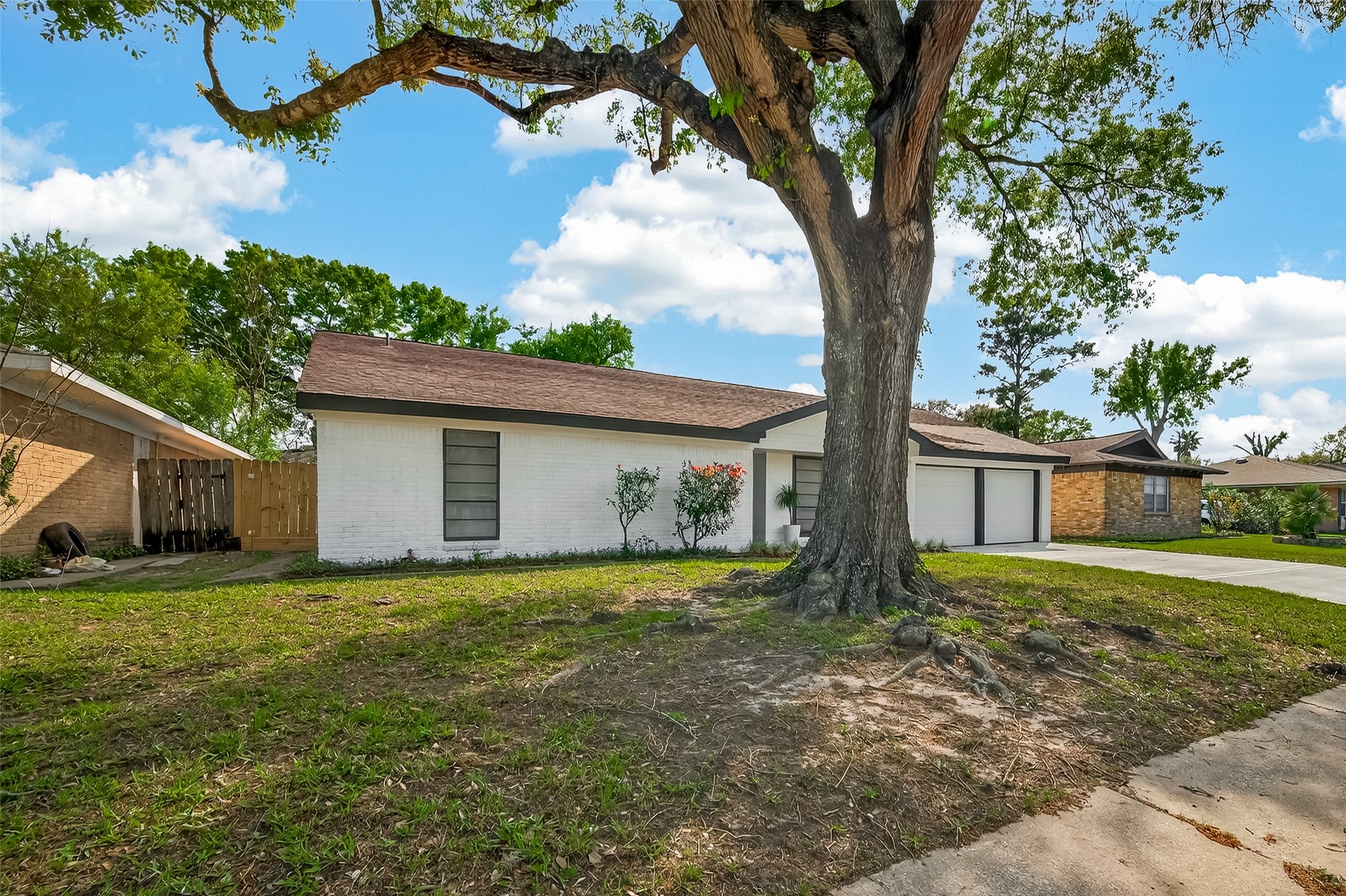 5523 Kuldell Drive Property Photo 2