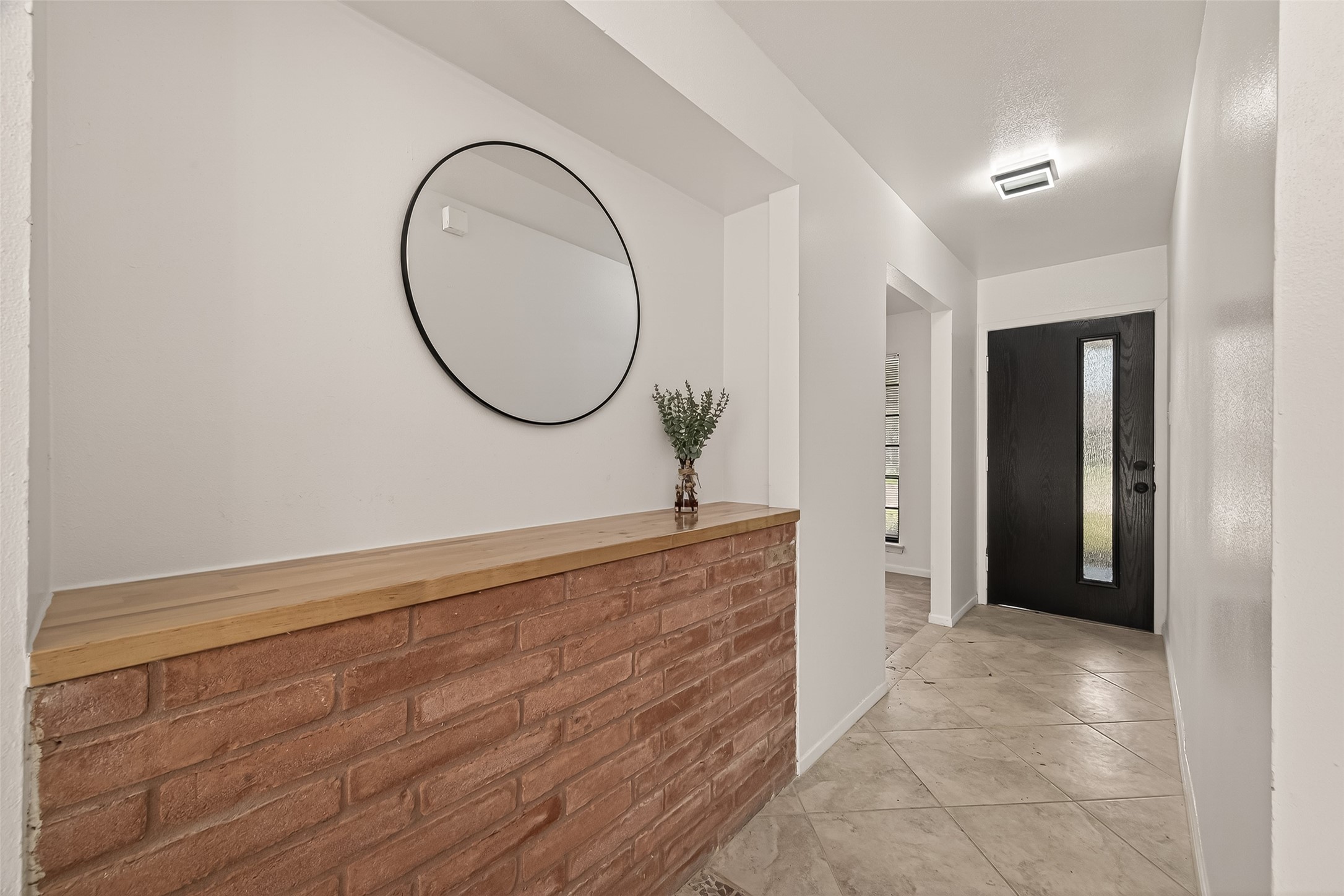 5523 Kuldell Drive Property Photo 8