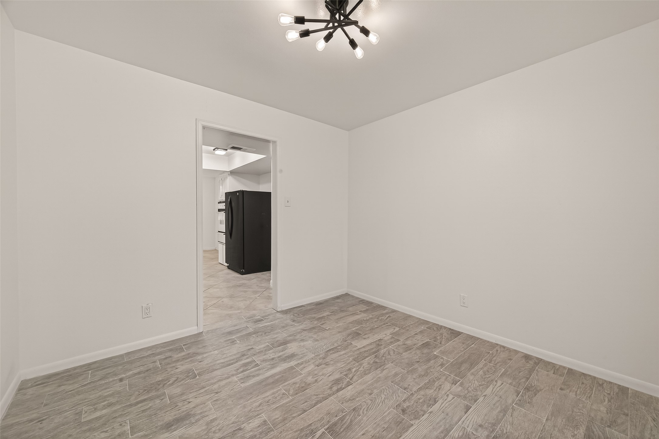 5523 Kuldell Drive Property Photo 21