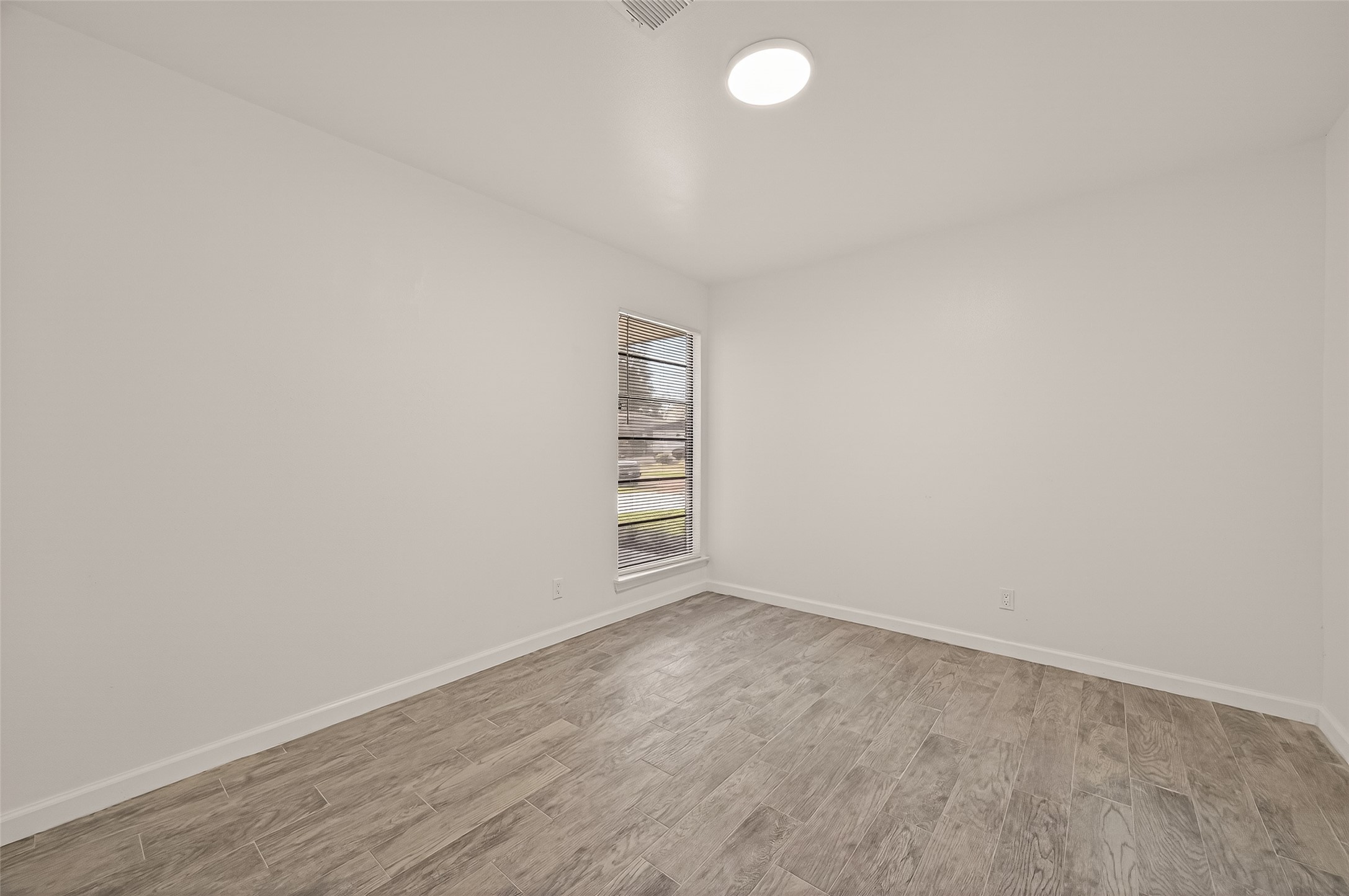 5523 Kuldell Drive Property Photo 22