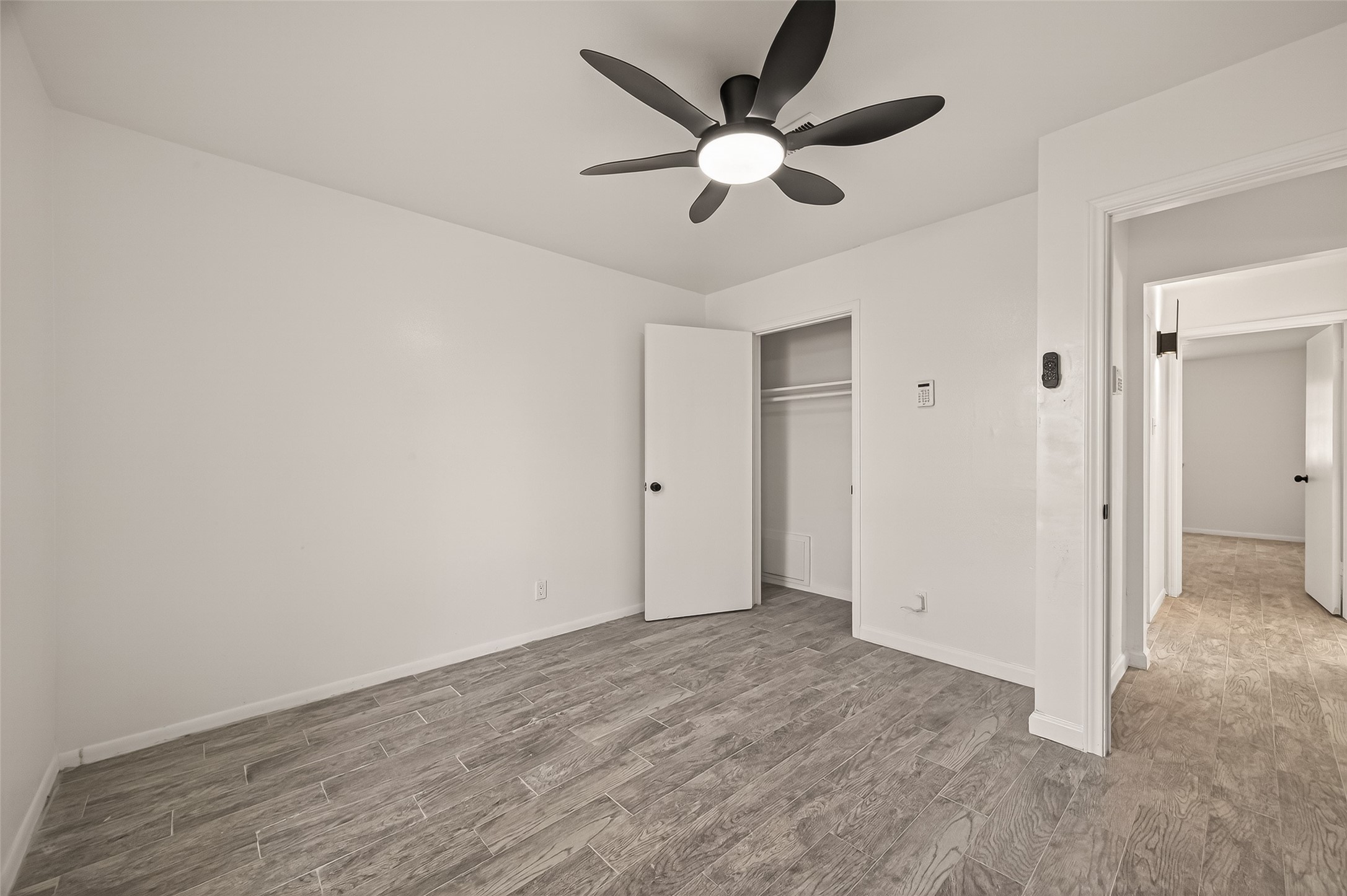 5523 Kuldell Drive Property Photo 28