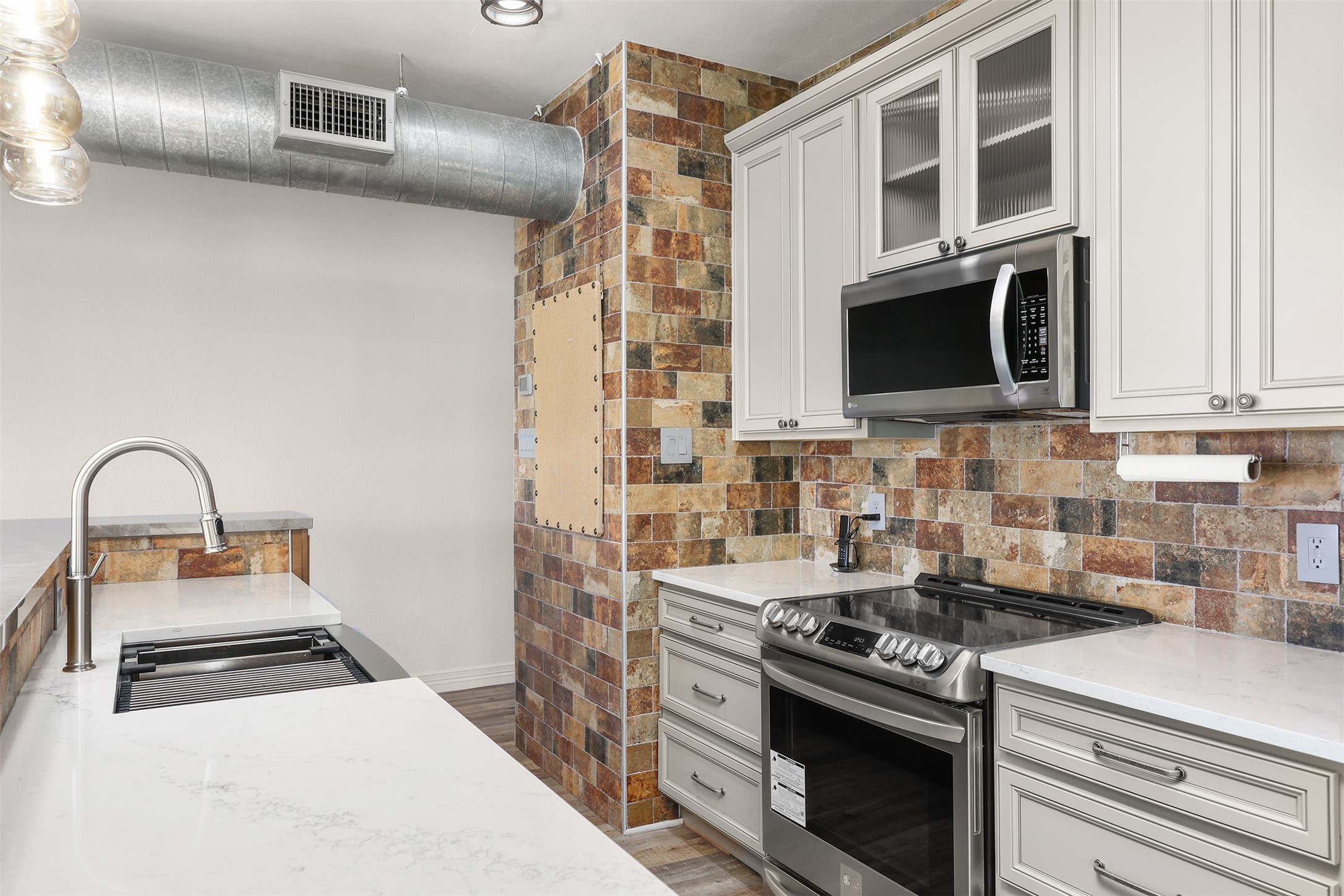 18809 Egret Bay Boulevard 321 Property Photo 13