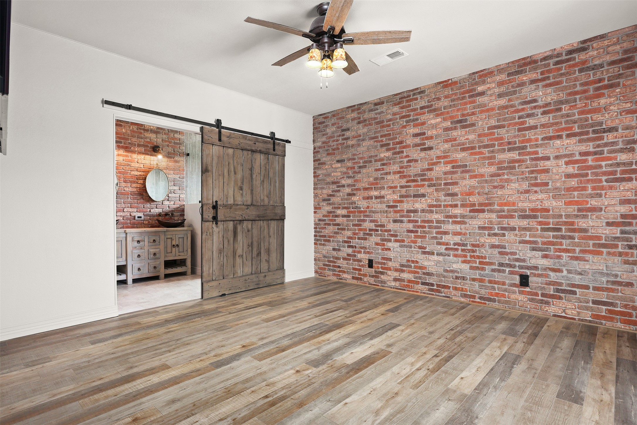 18809 Egret Bay Boulevard 321 Property Photo 18