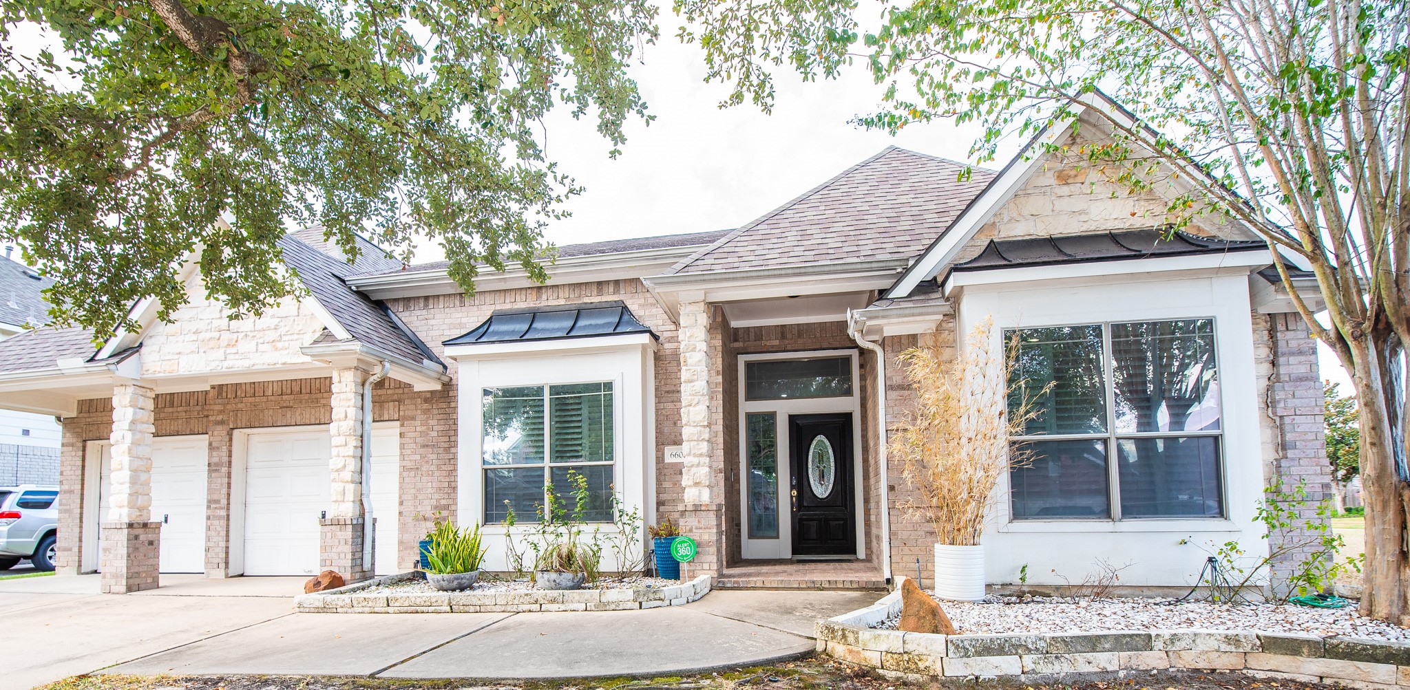 6606 Silver Shade Drive Property Photo 1
