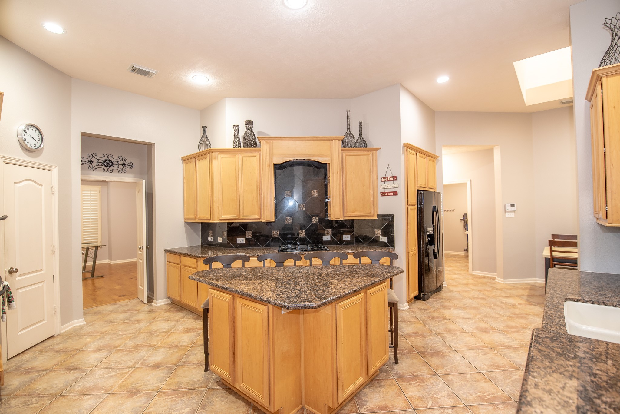 6606 Silver Shade Drive Property Photo 8