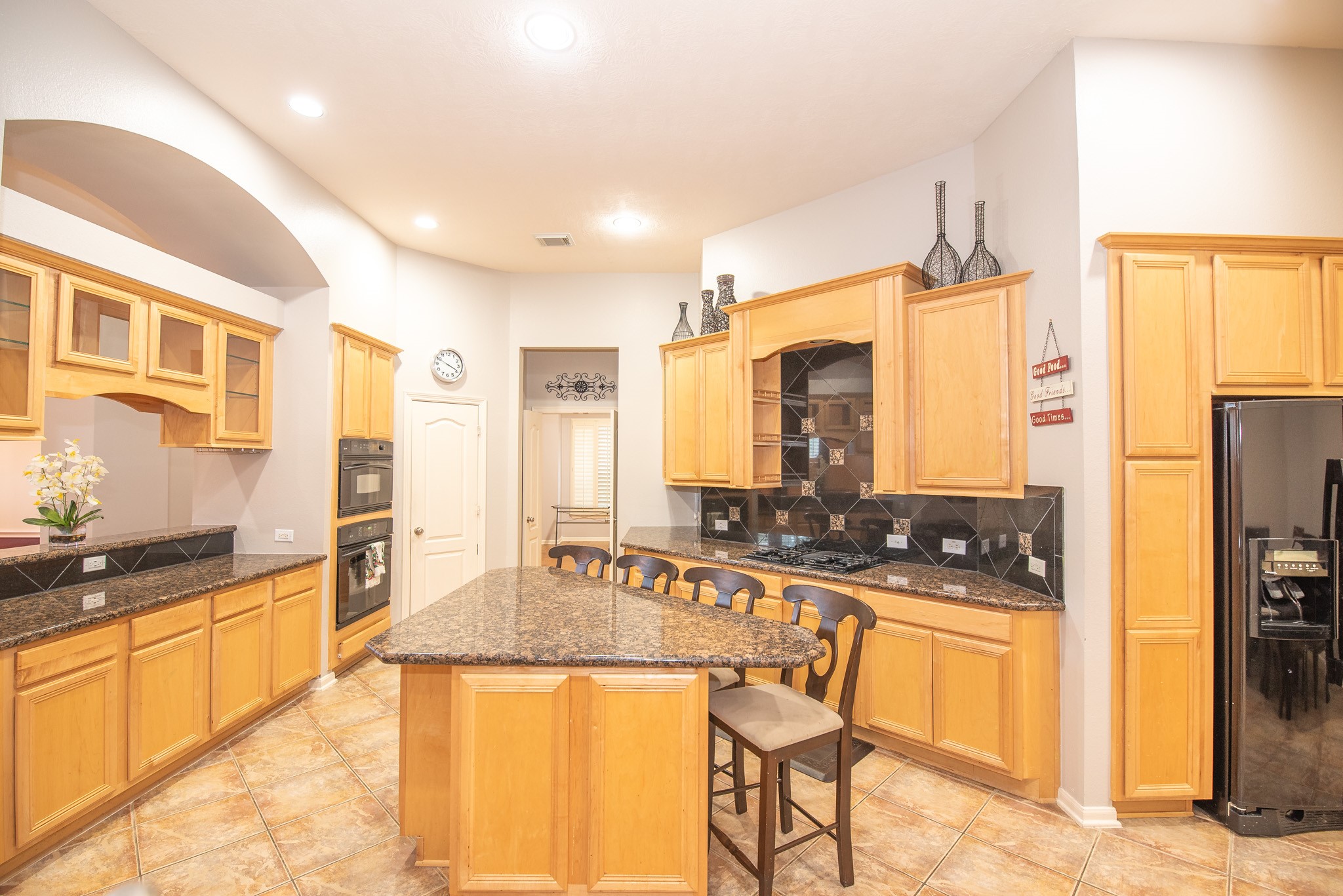 6606 Silver Shade Drive Property Photo 9
