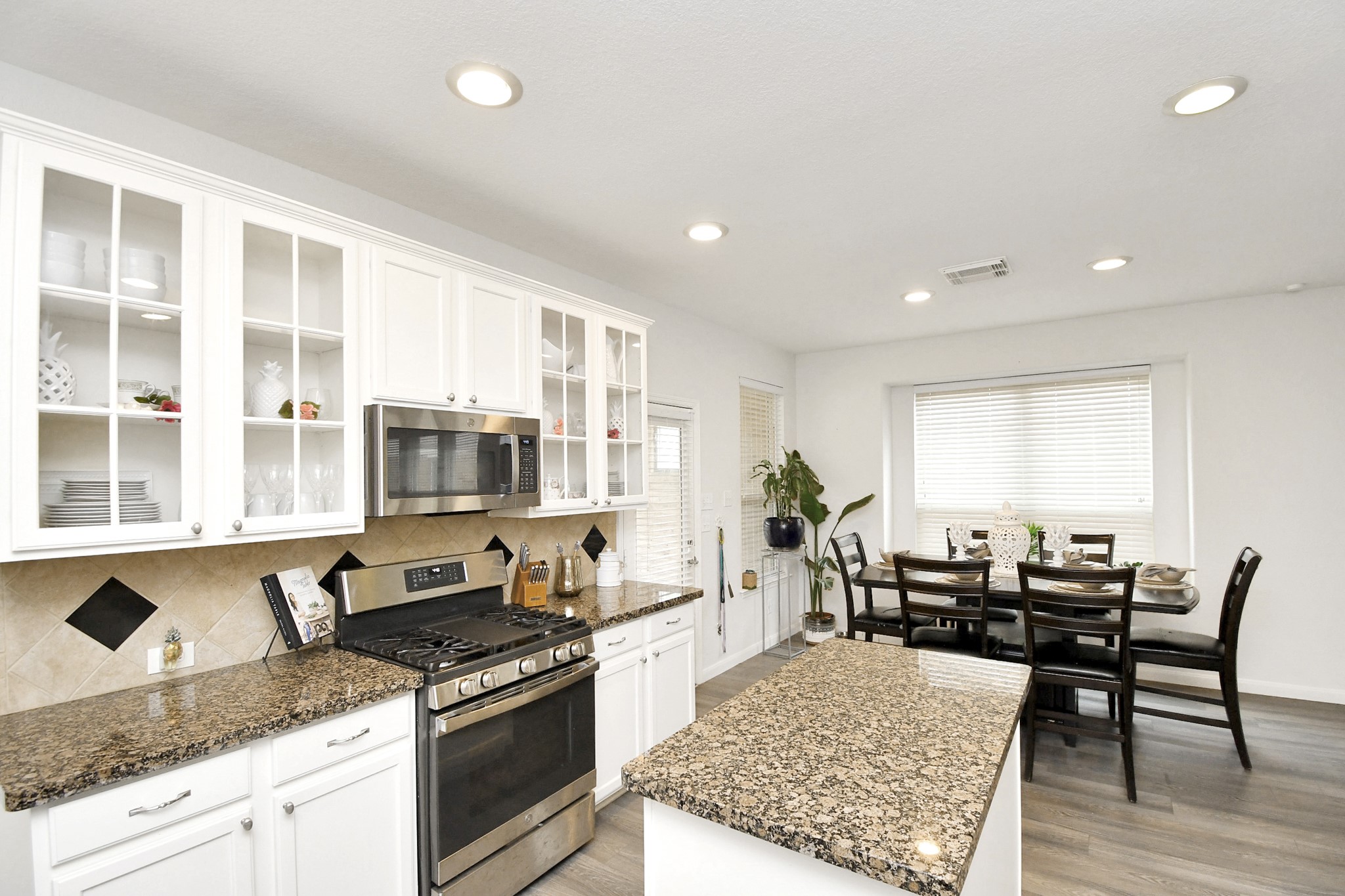 3126 Snowbird Meadow Drive Property Photo 16